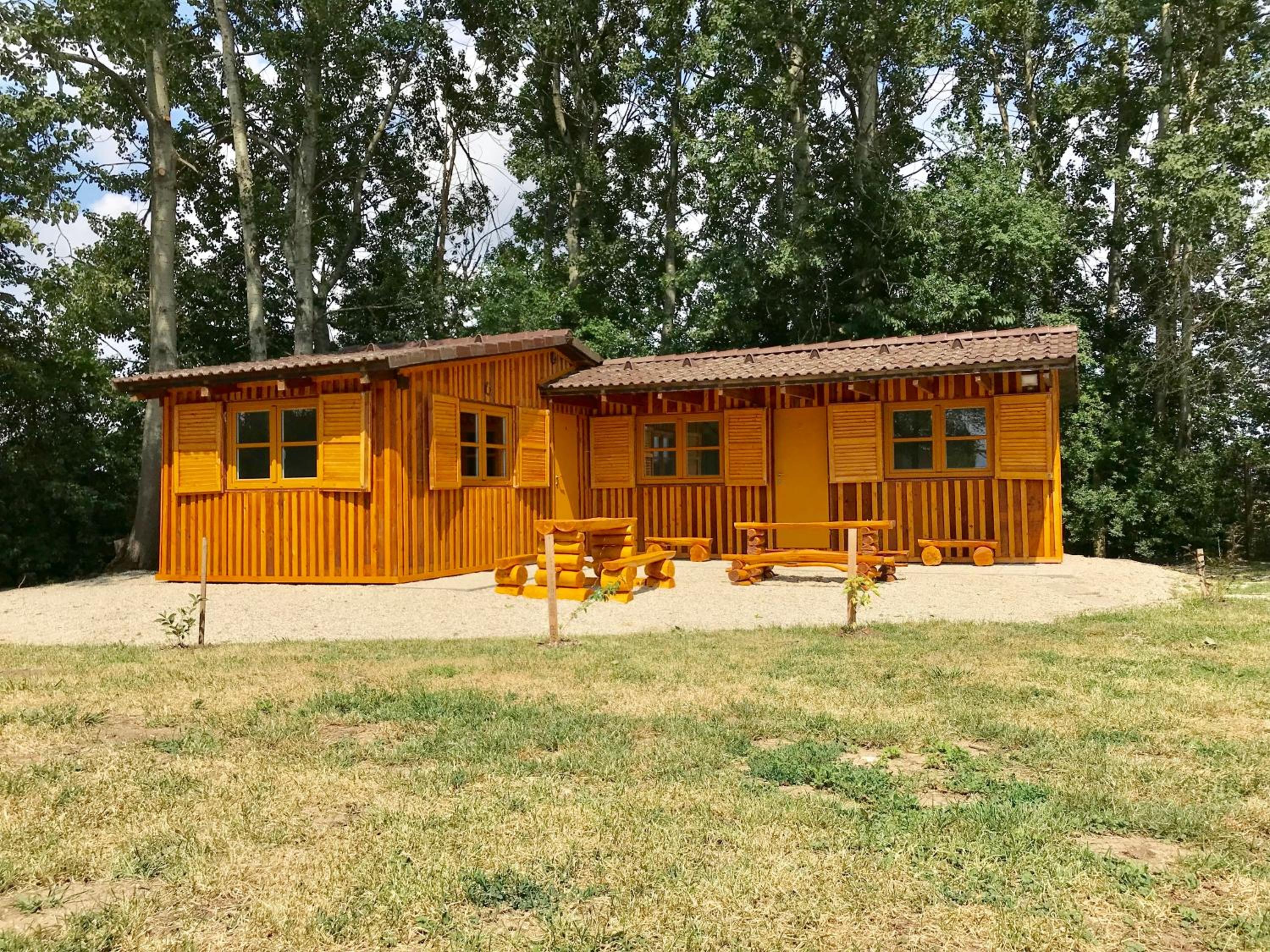 One-Bedroom Chalet - Photo 2