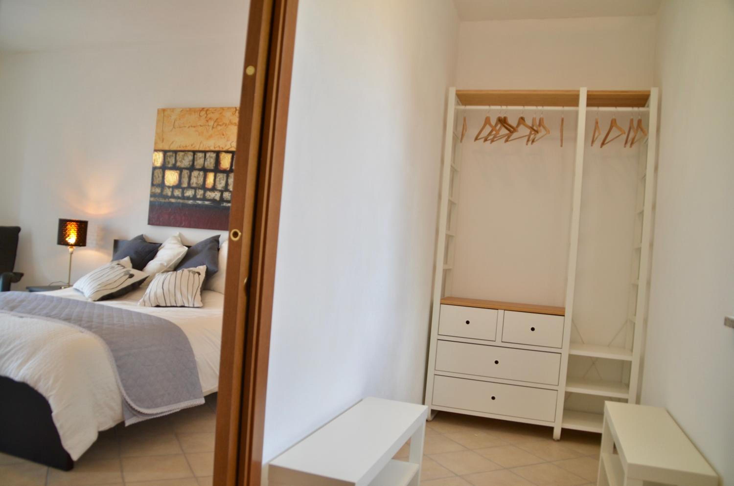 Panoramic Suite with Balcony photo 2
