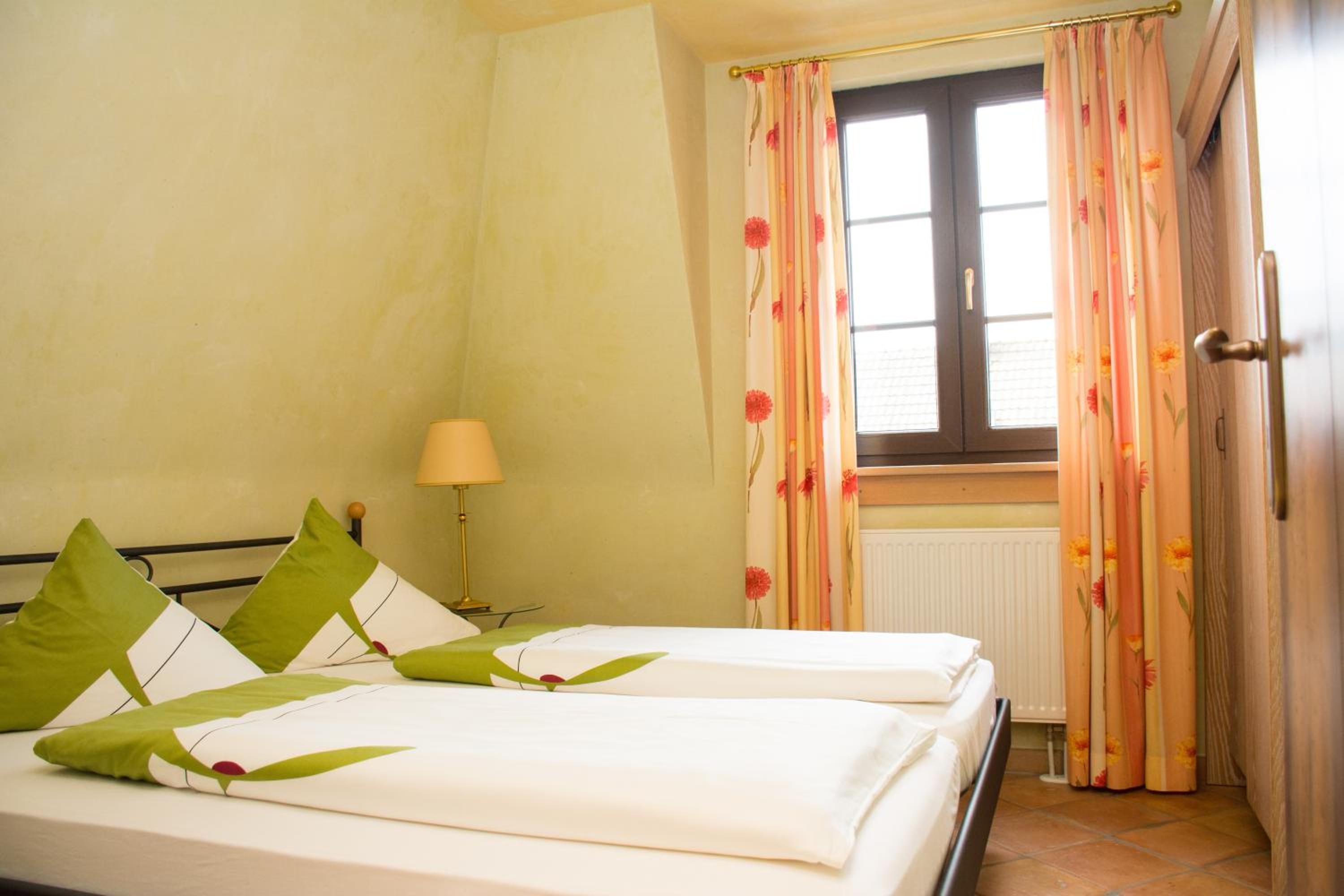 Small Suite photo 1