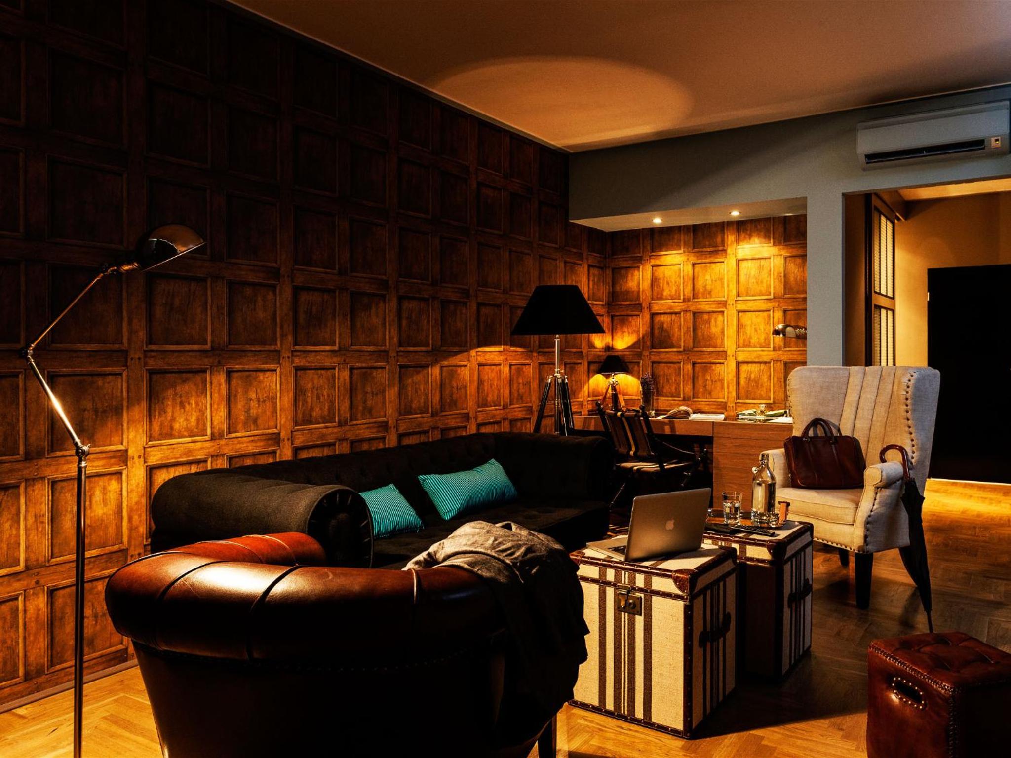 Suite (2 Adults) - Photo 28