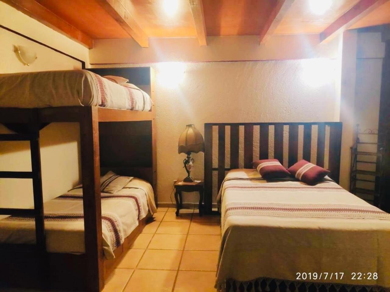 Deluxe Family Room - Photo 7