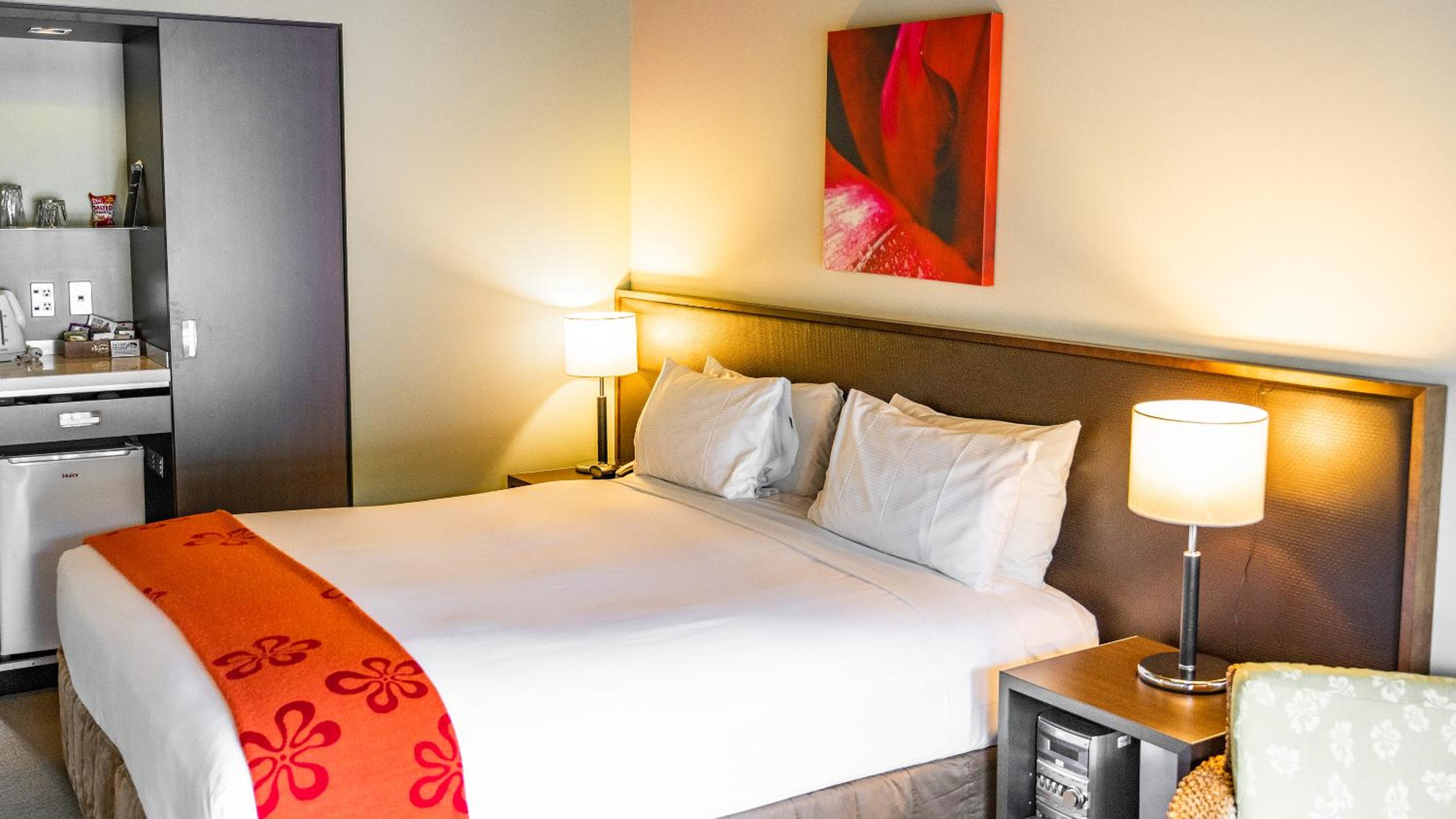 Standard King Room - Photo 1