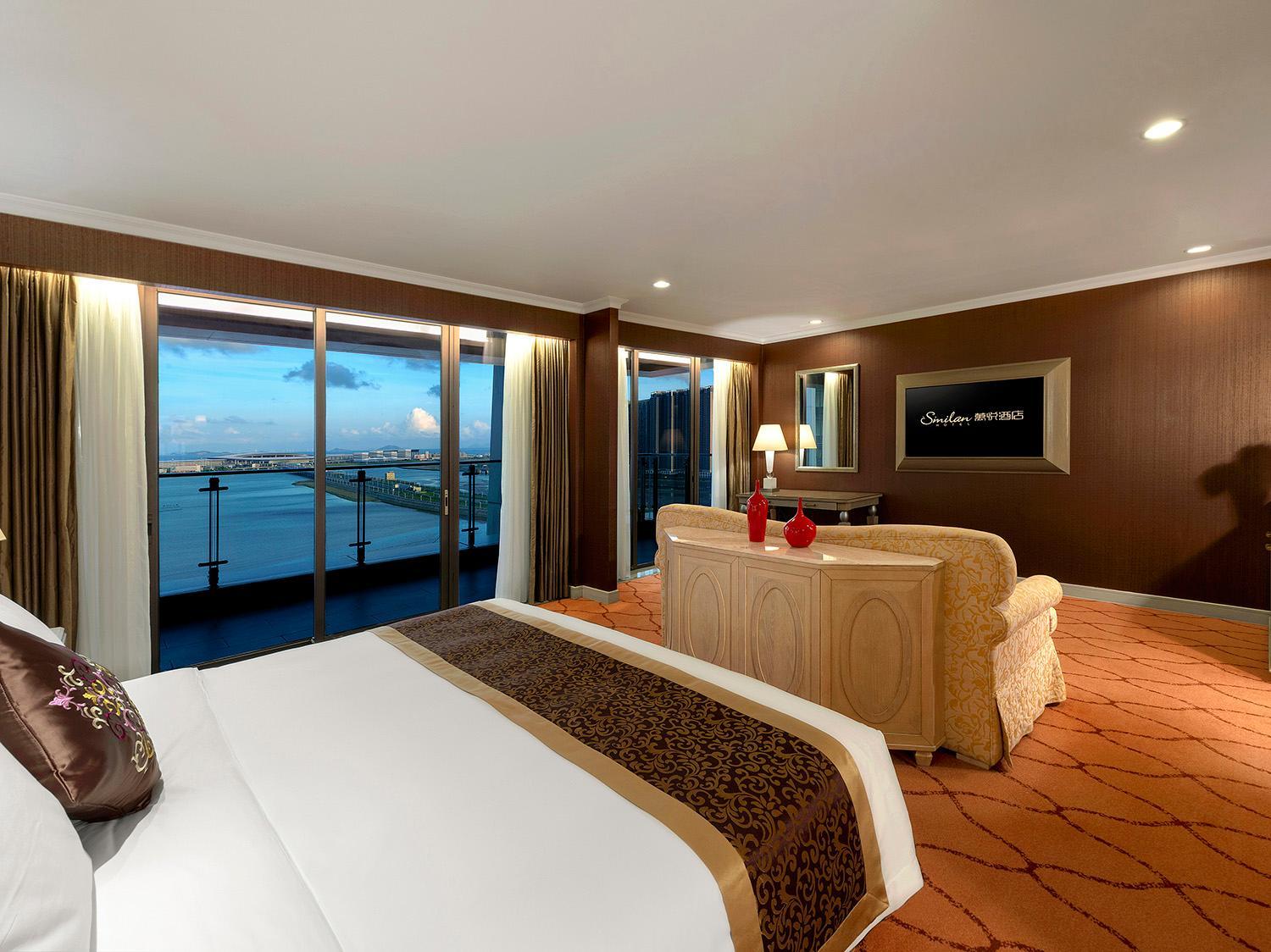 Deluxe King Room-Sea View - Photo 1