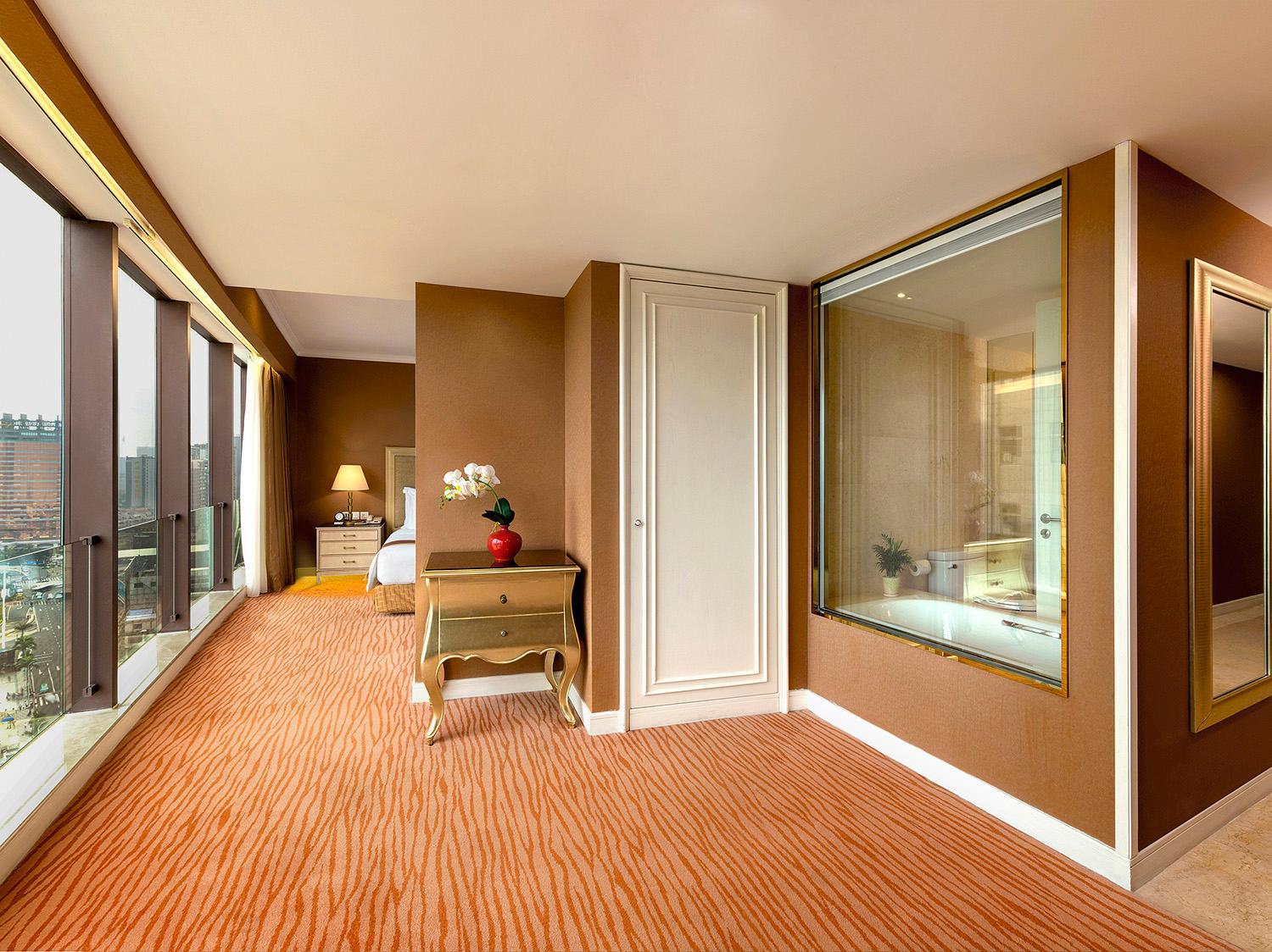 Standard King Room - Photo 2
