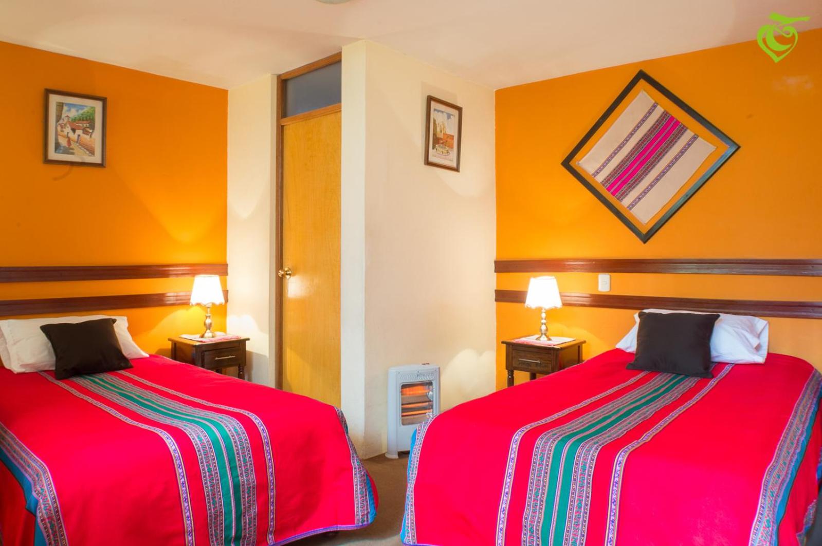 Twin Room with Private Bathroom