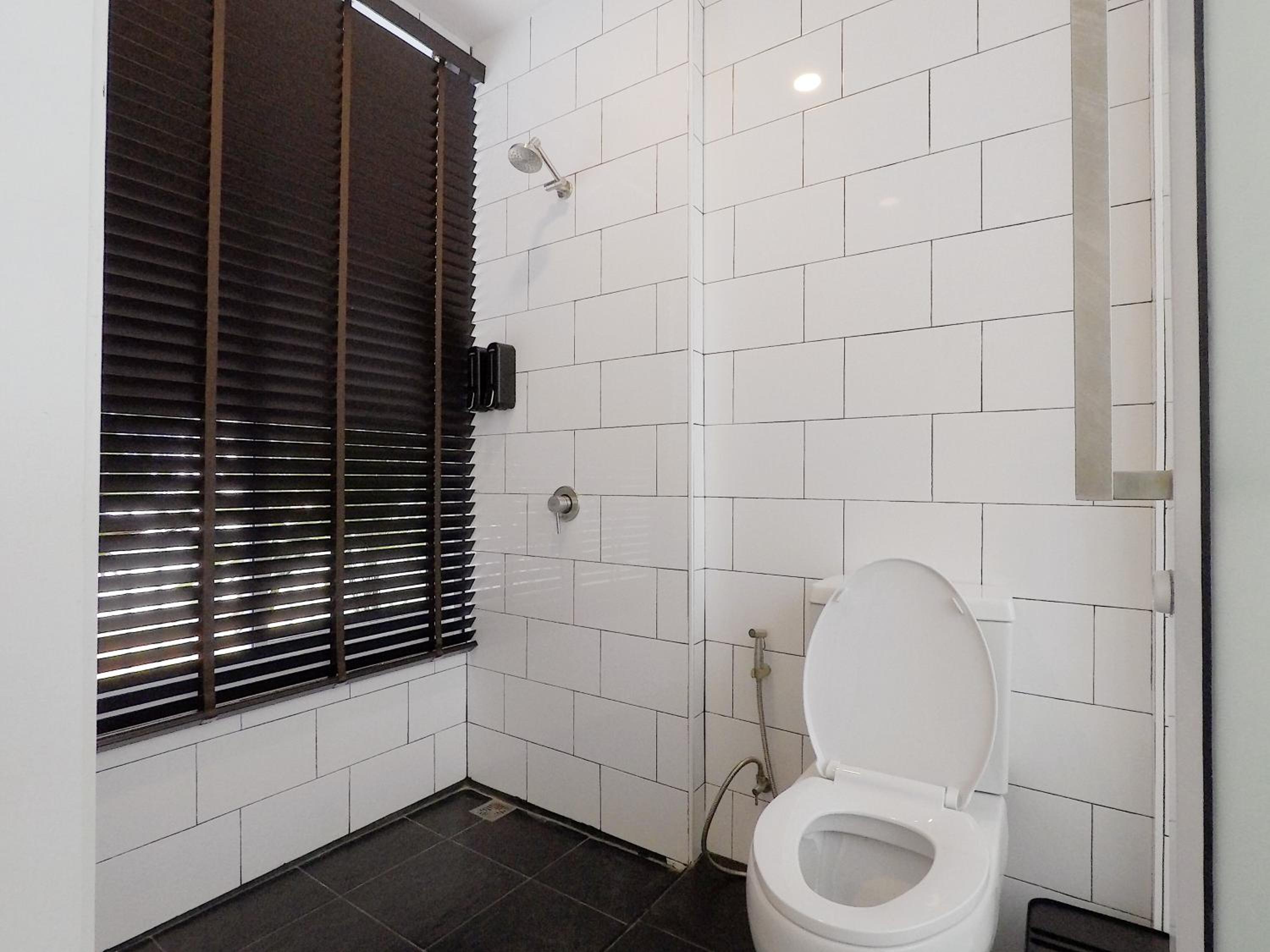 Standard Twin Room - Photo 10