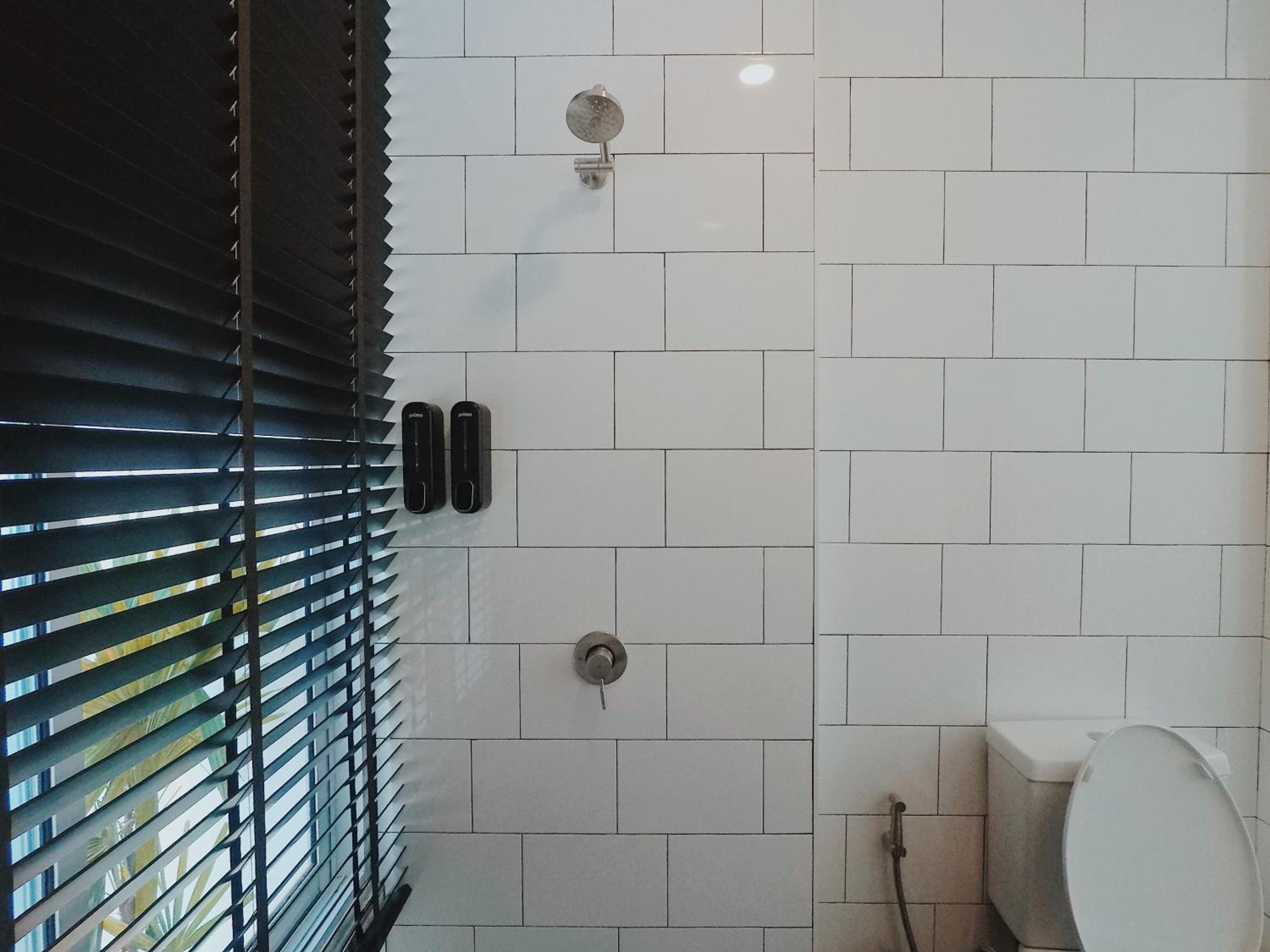 Standard Twin Room - Photo 2