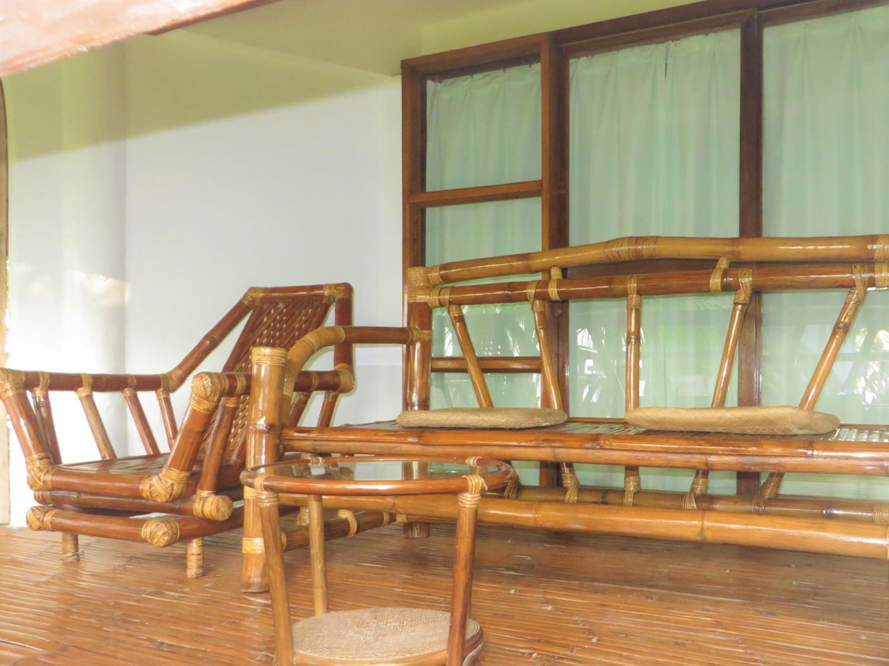 Family Room with Side Sea View - Photo 4