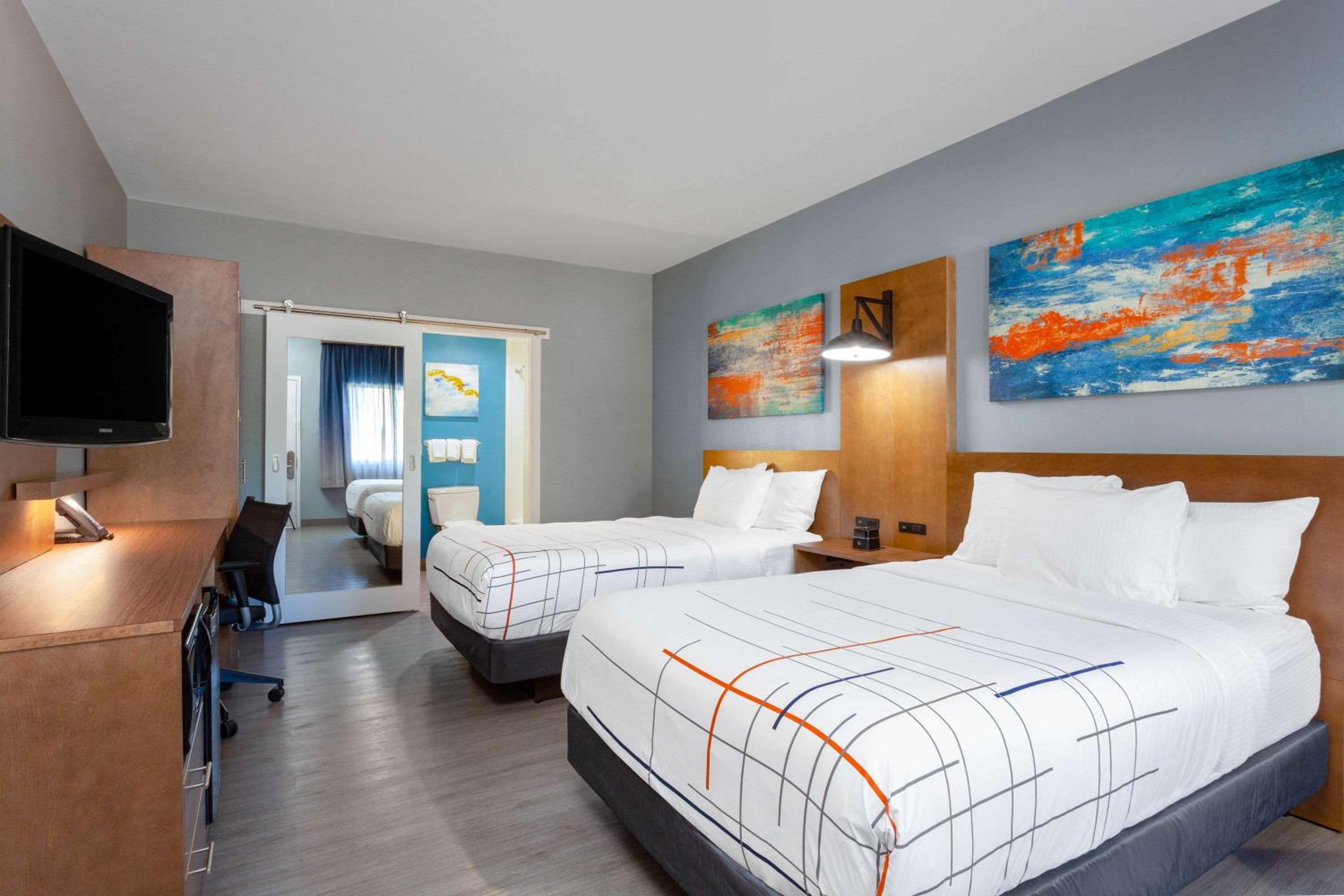 Double Room with Two Double Beds - Photo 1