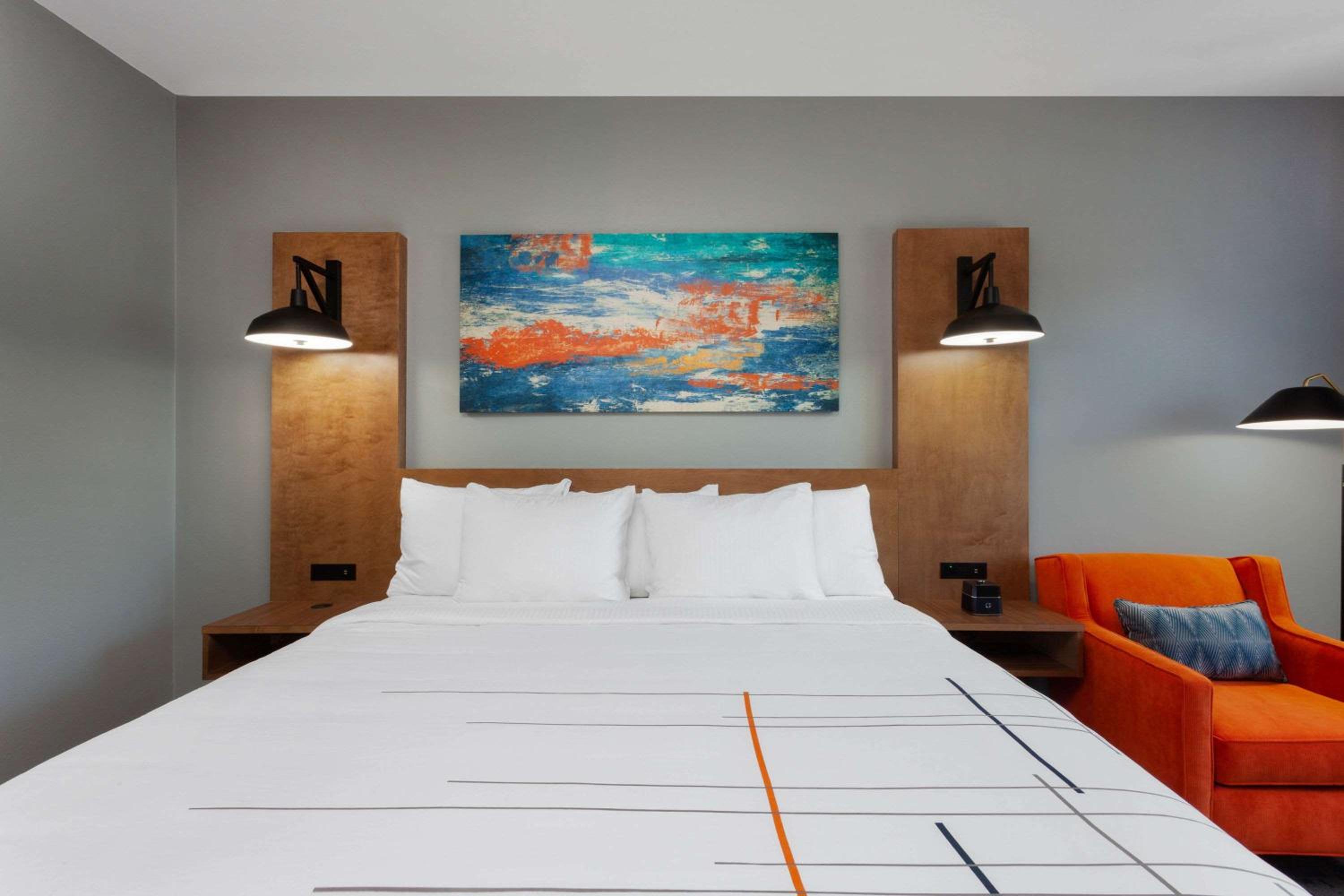 King Room with Pool View - Non-Smoking - Photo 1
