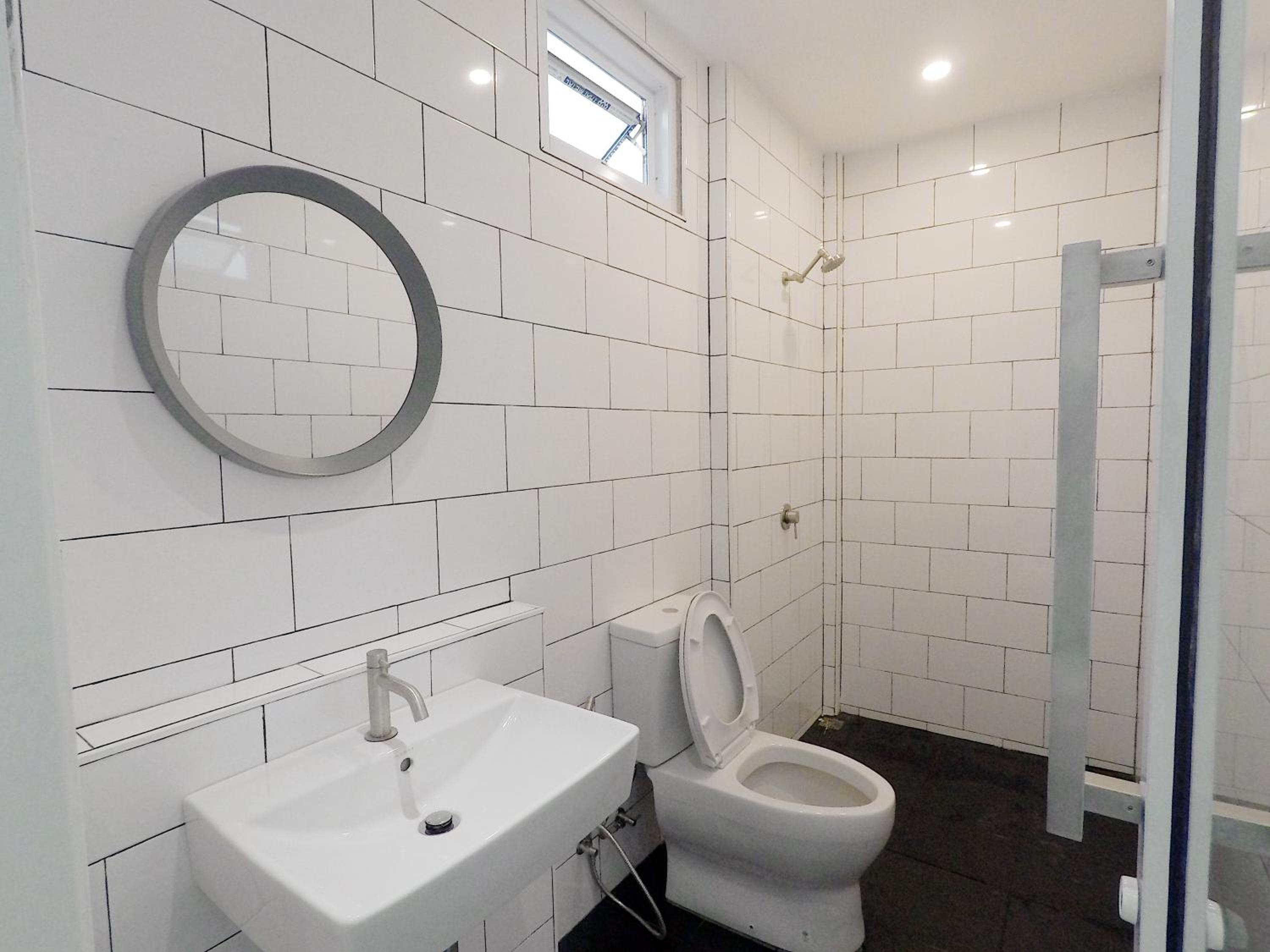 Standard Queen Room - Photo 14