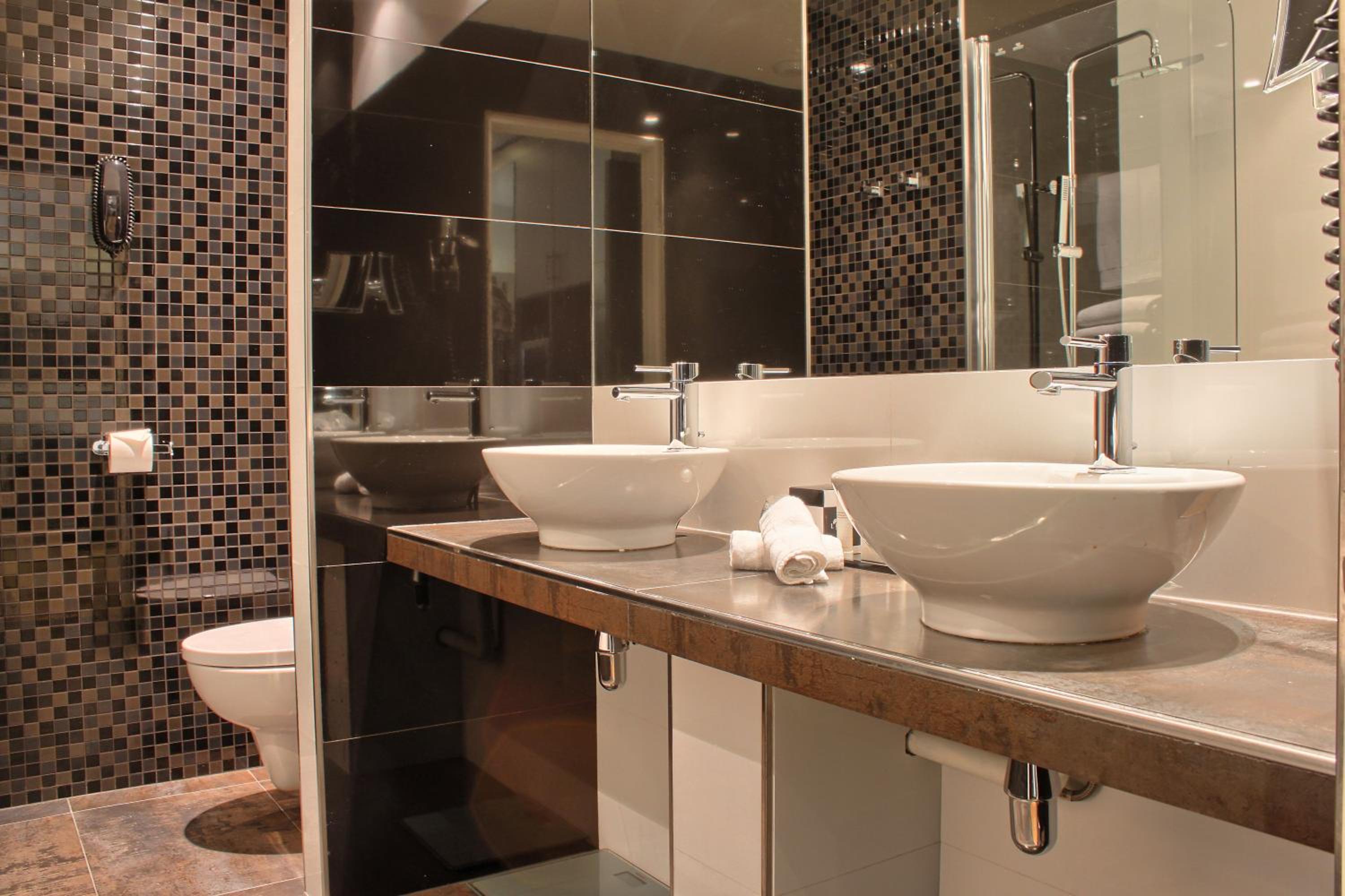 Executive Suite with Balneotherapy Bath