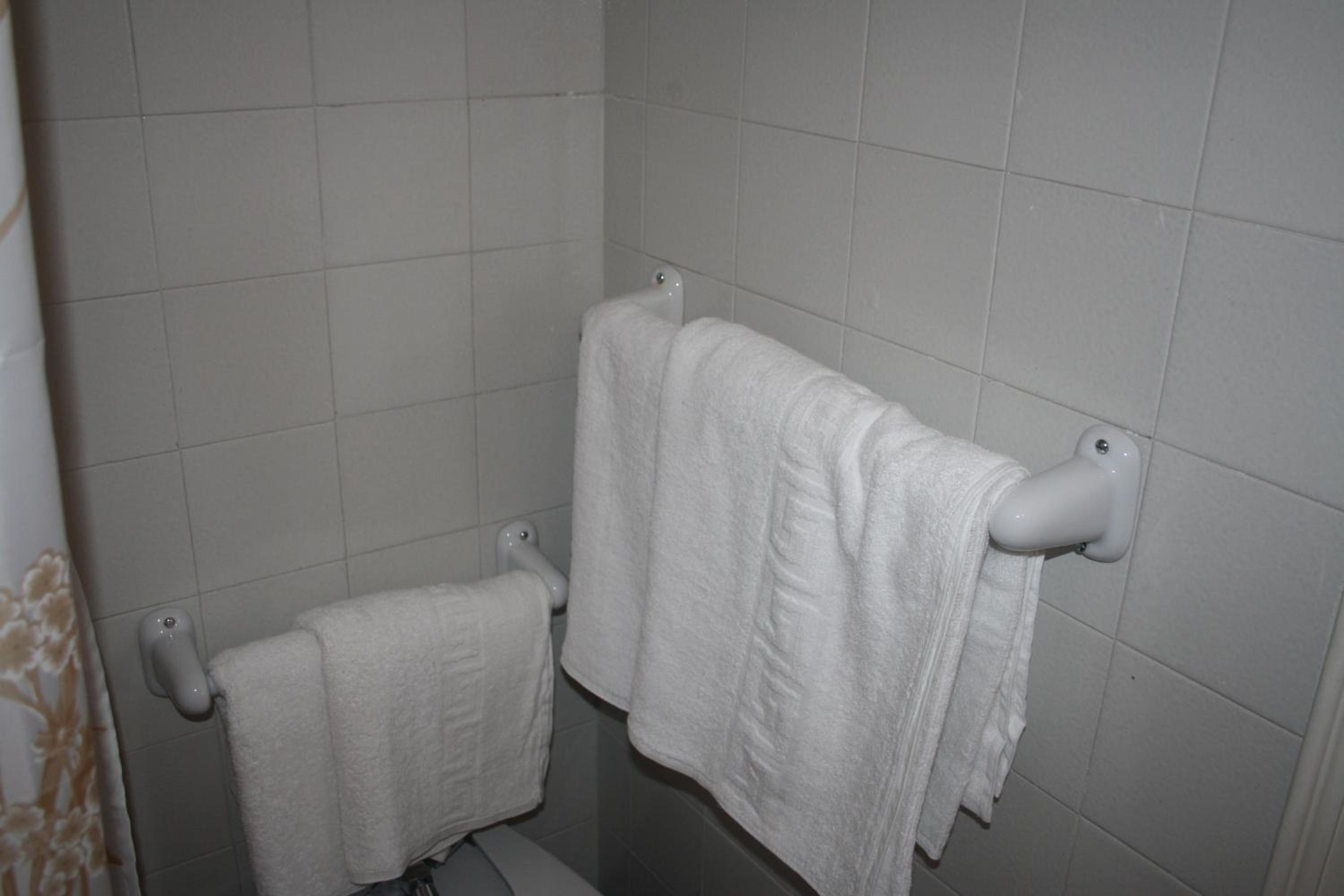 Double or Twin Room photo 3