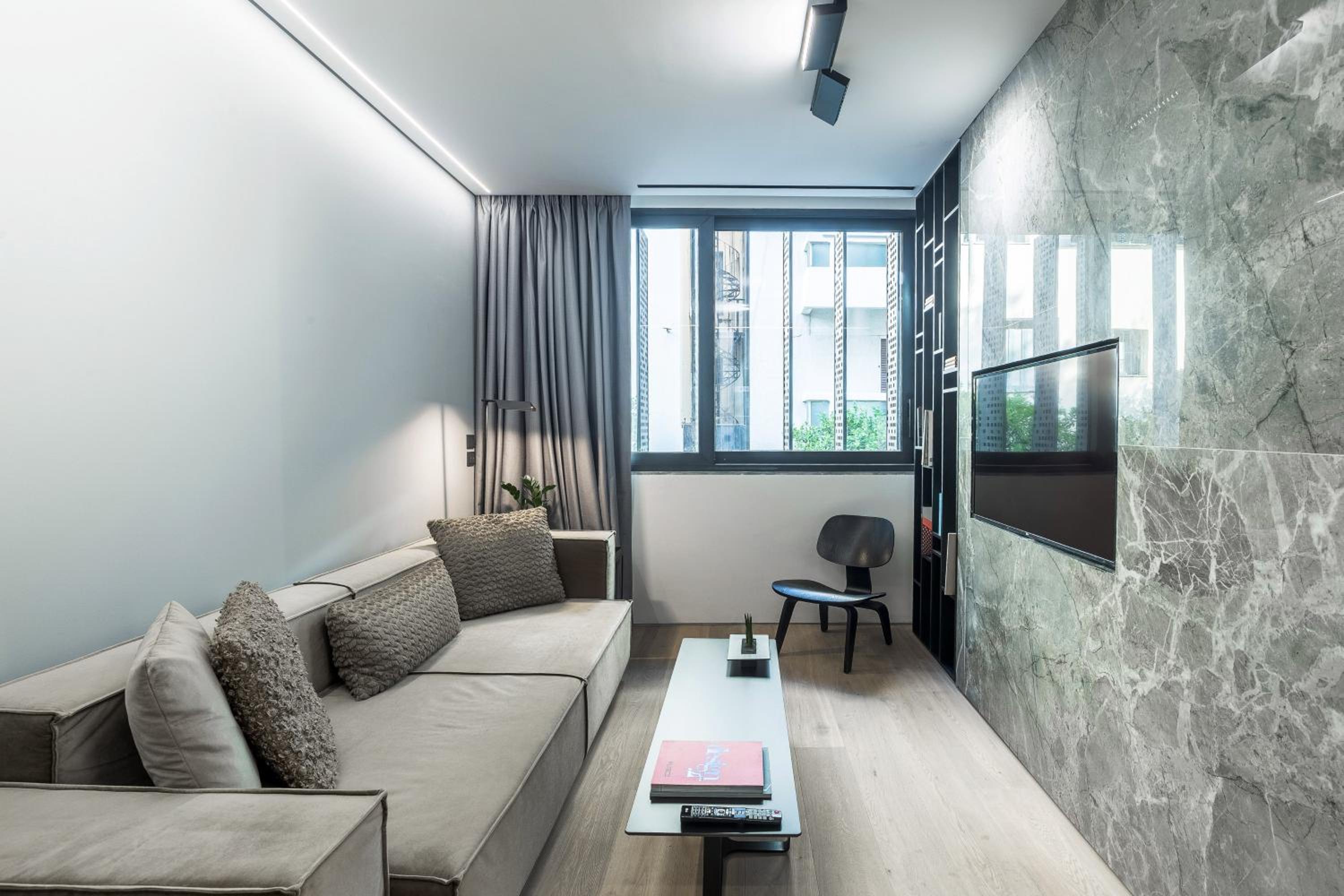 One-Bedroom Suite
