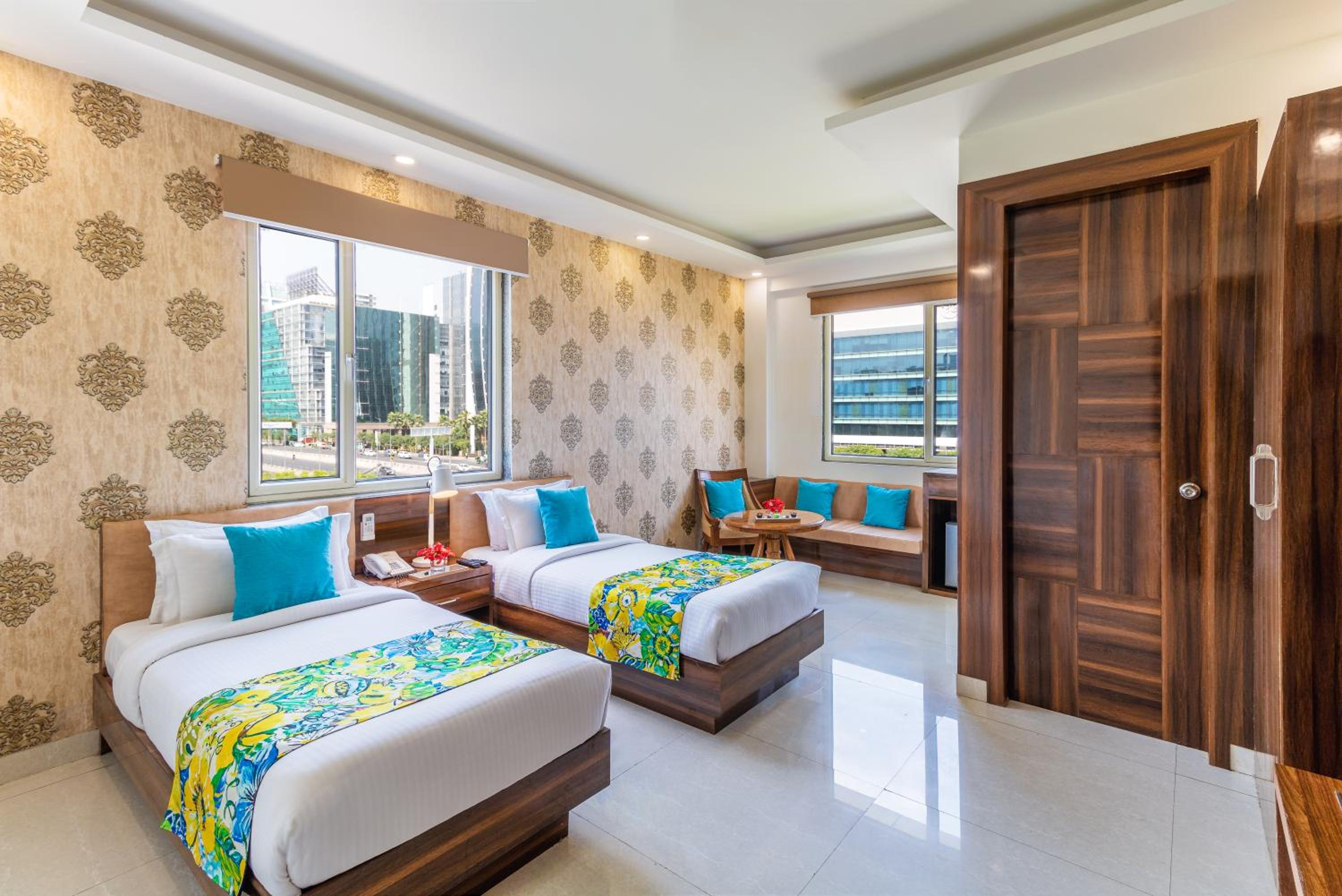 Same Day Use Room for 4 hrs (between 12PM – 6PM) for same day check in and check out with 10% discount on Food & Soft Beverages (at restaurants) photo 1