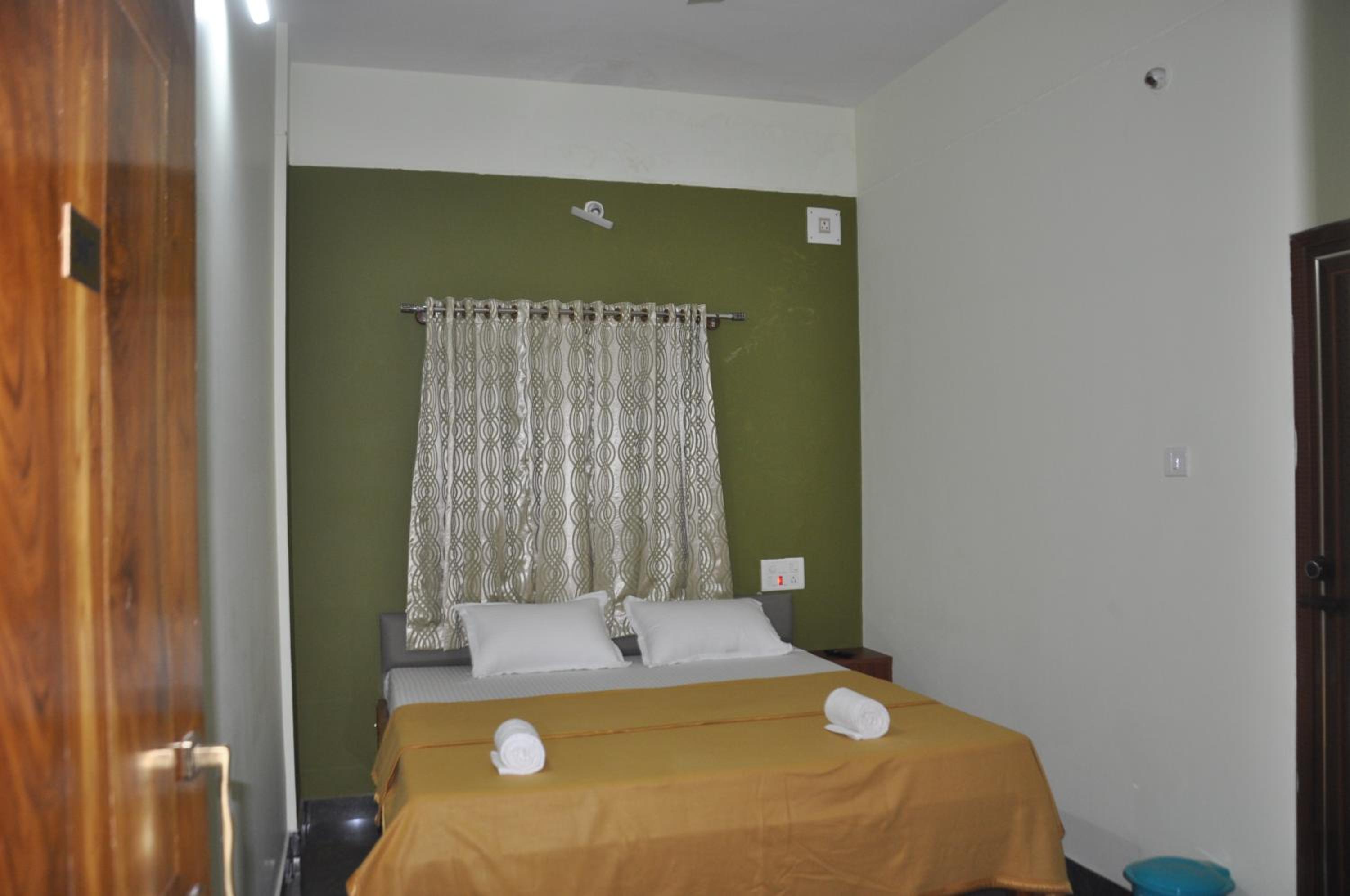 Deluxe Double Room photo 2