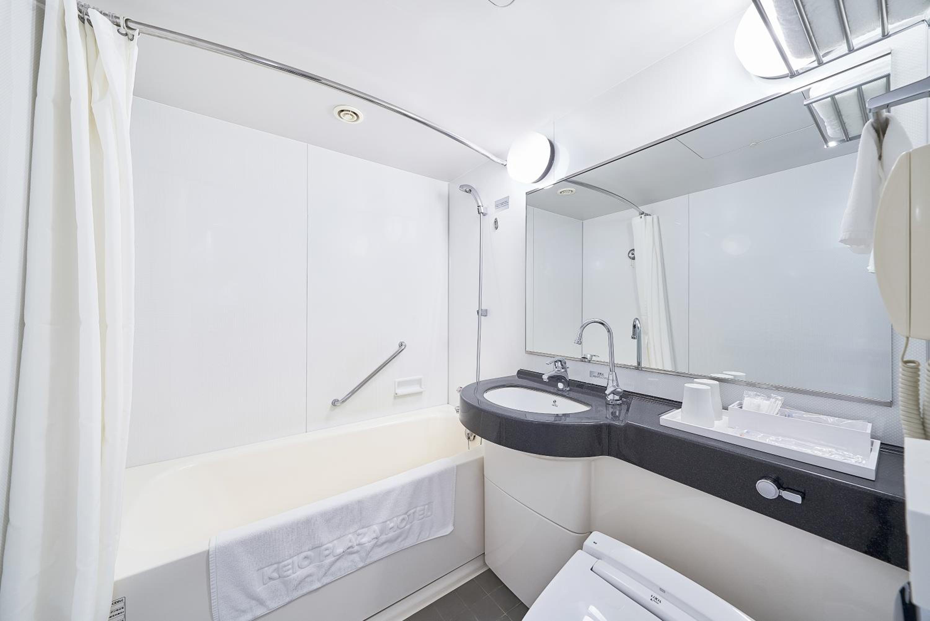 Standard Twin Room - Non-Smoking - Photo 2