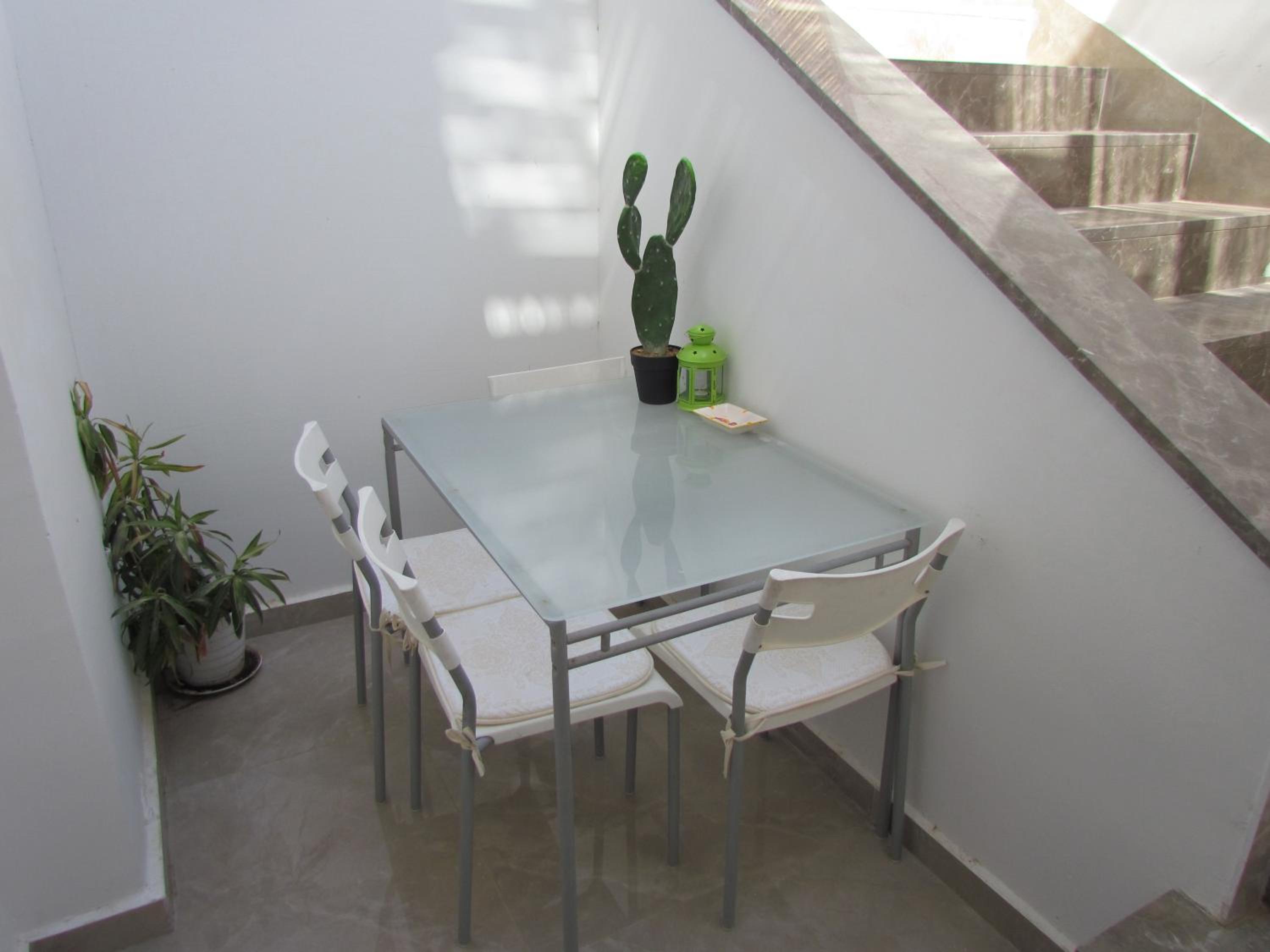 One-Bedroom Apartment - Photo 8