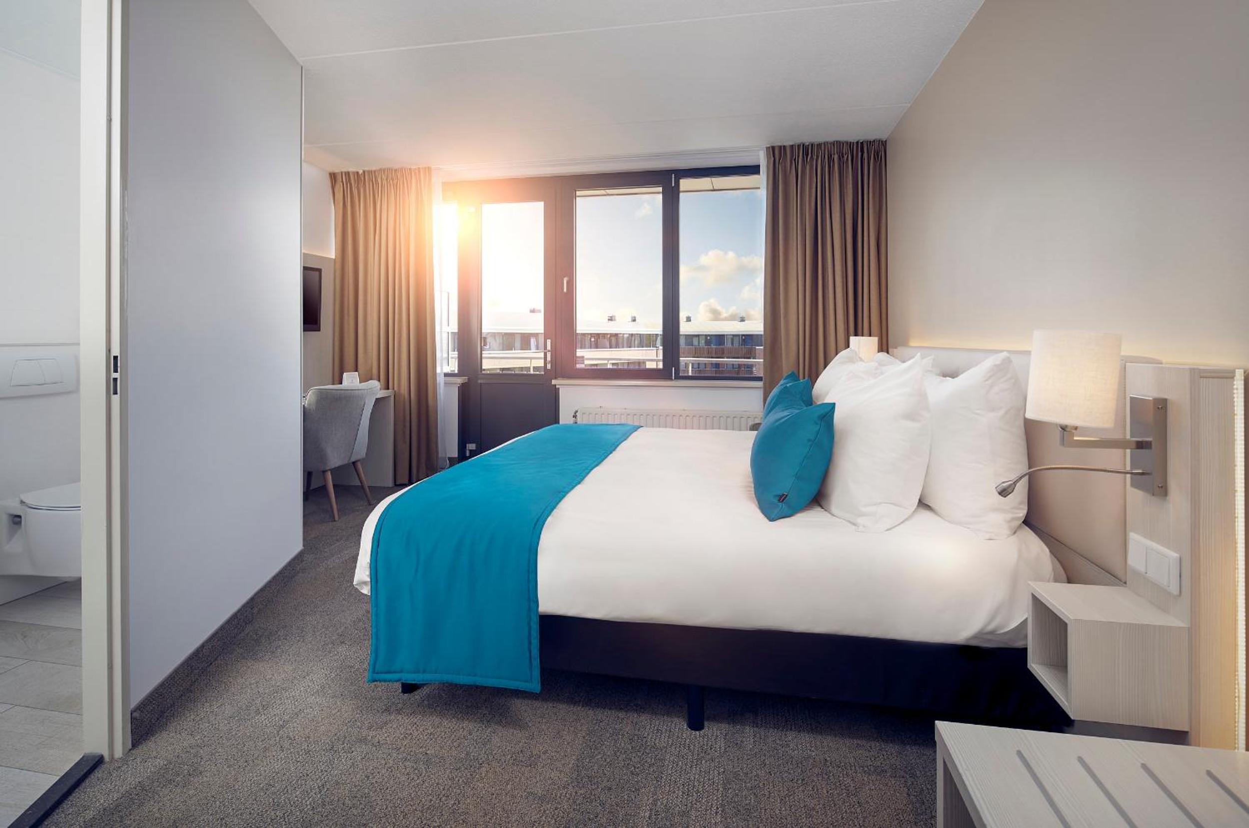 Balcony Room