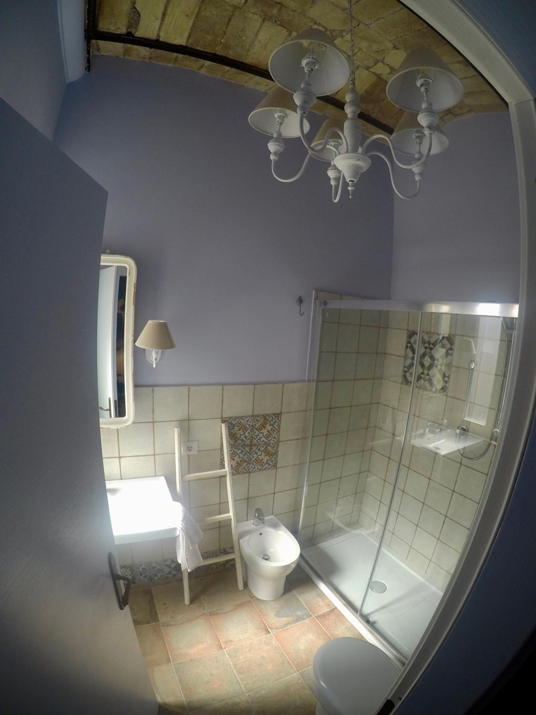 Double Room With Private Bathroom photo 2