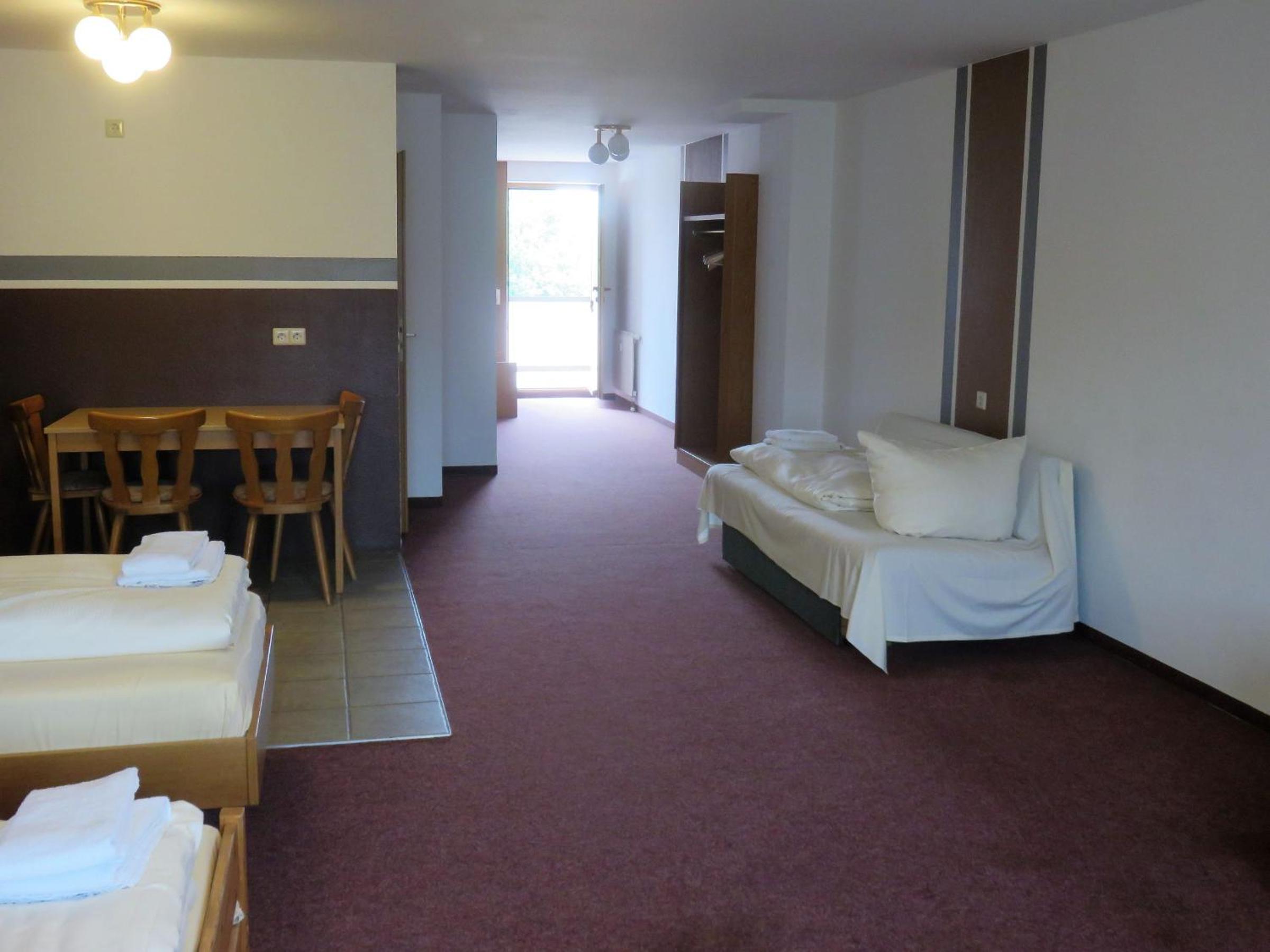 One-Bedroom Apartment photo 2