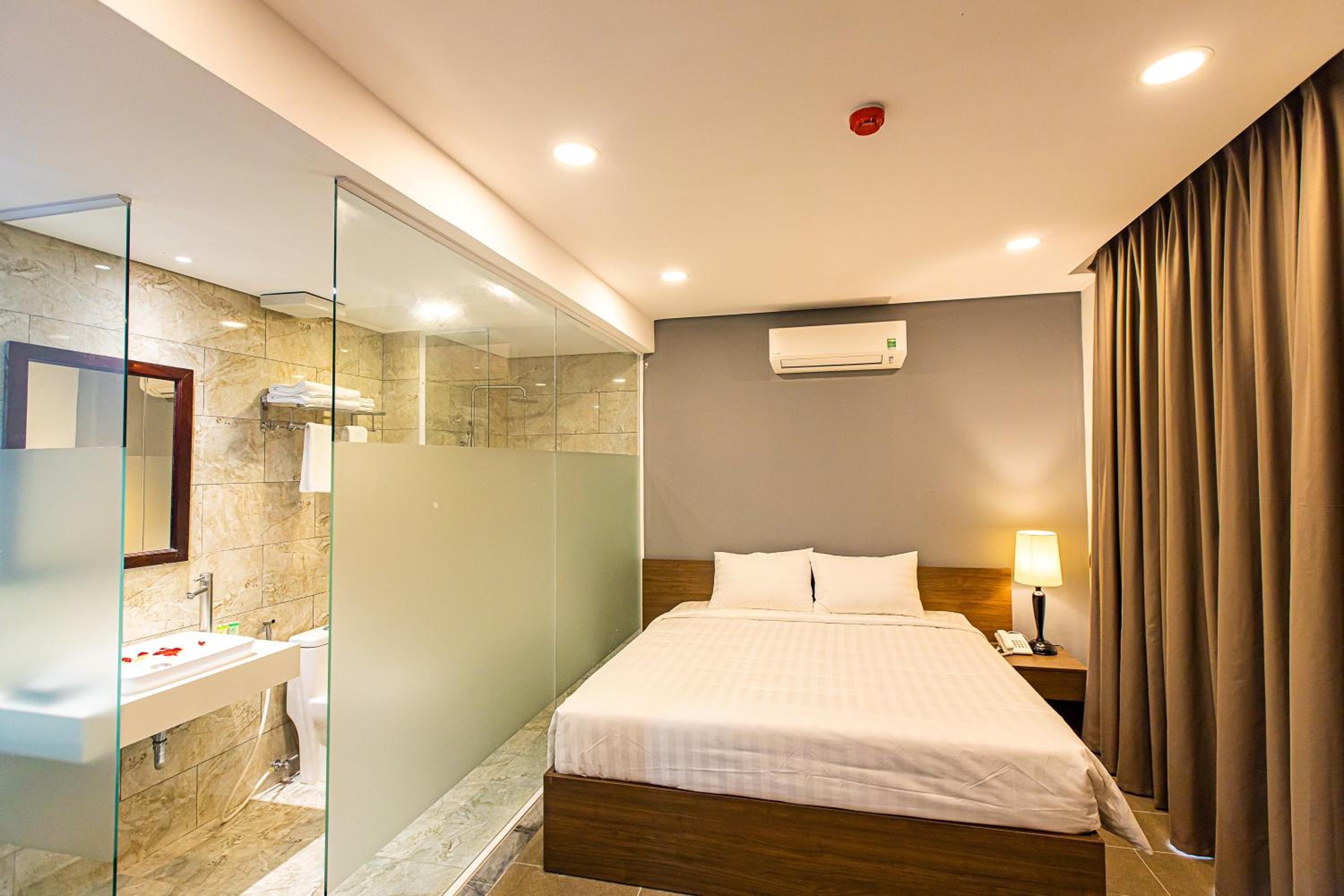 Standard Double Room - Photo 2