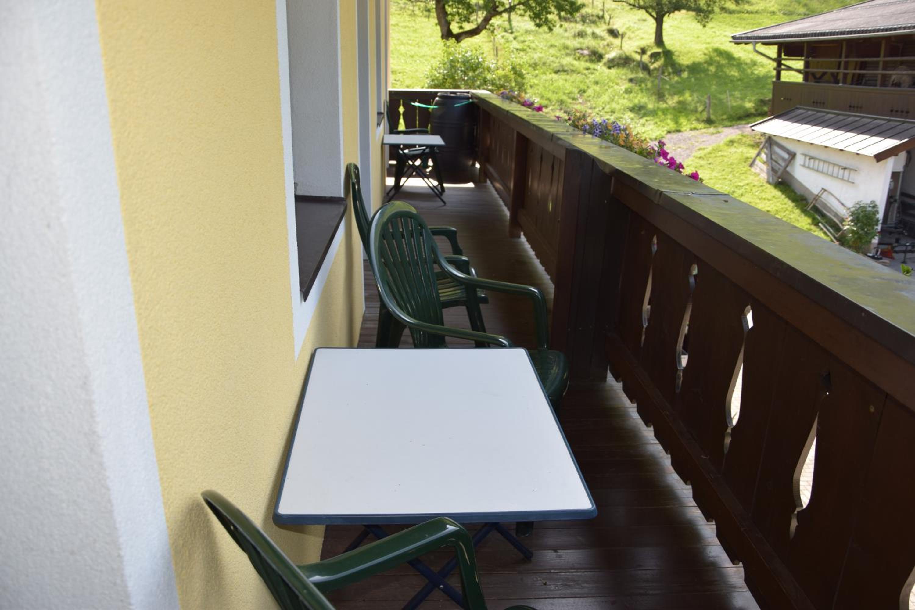 One-Bedroom Apartment with Balcony photo 3