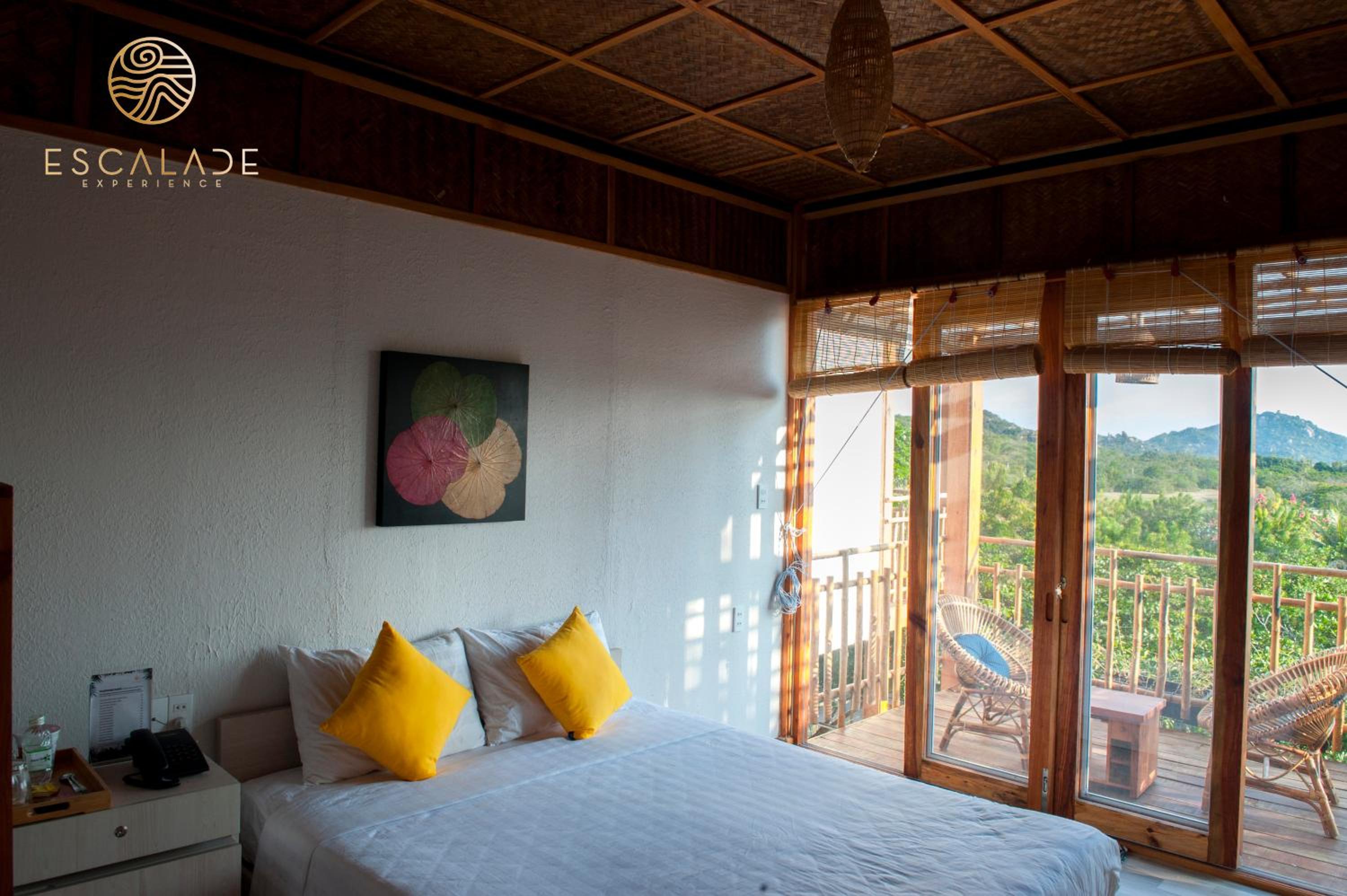 Deluxe Bungalow photo 1