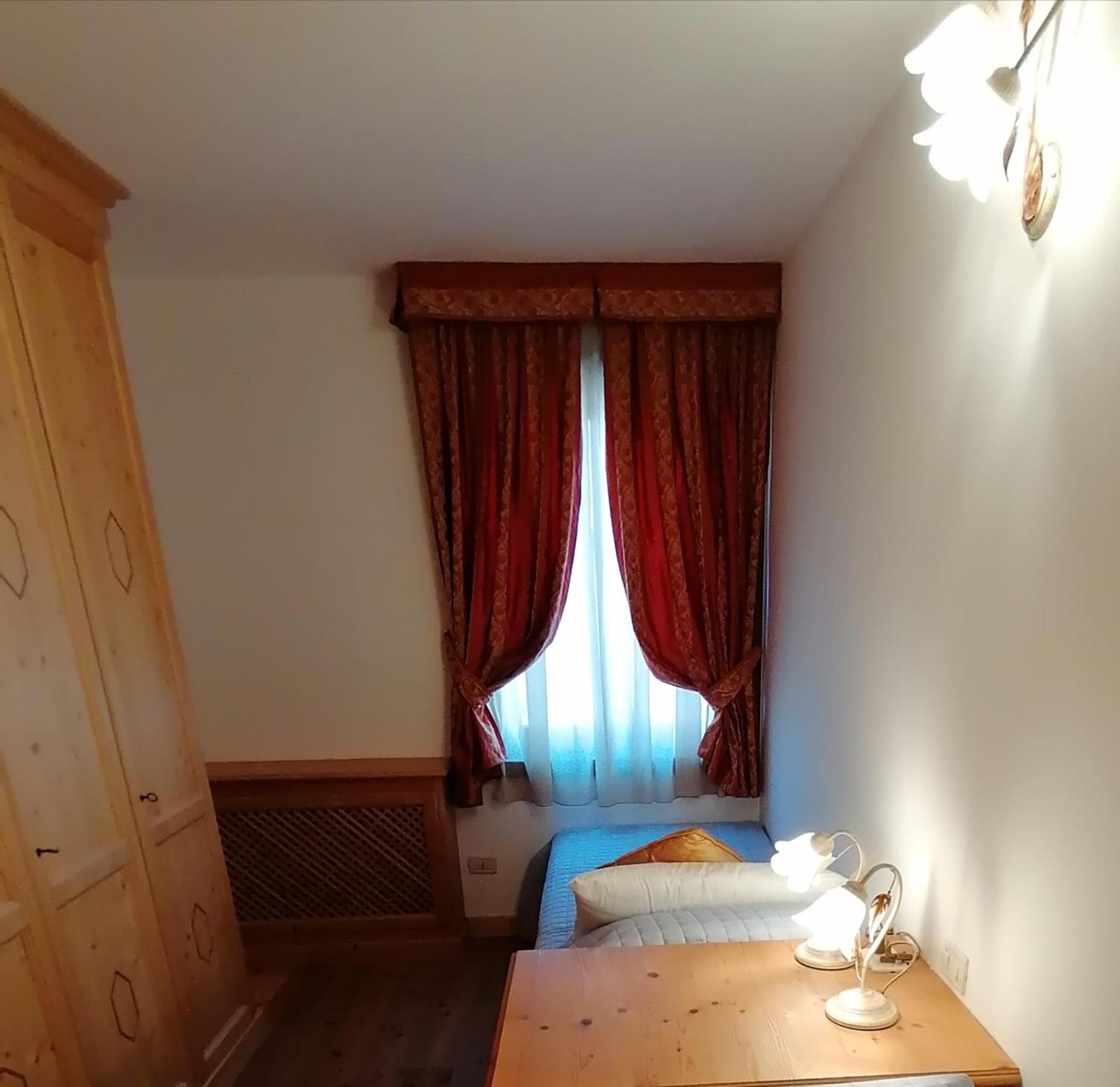Three-Bedroom Apartment - Photo 11