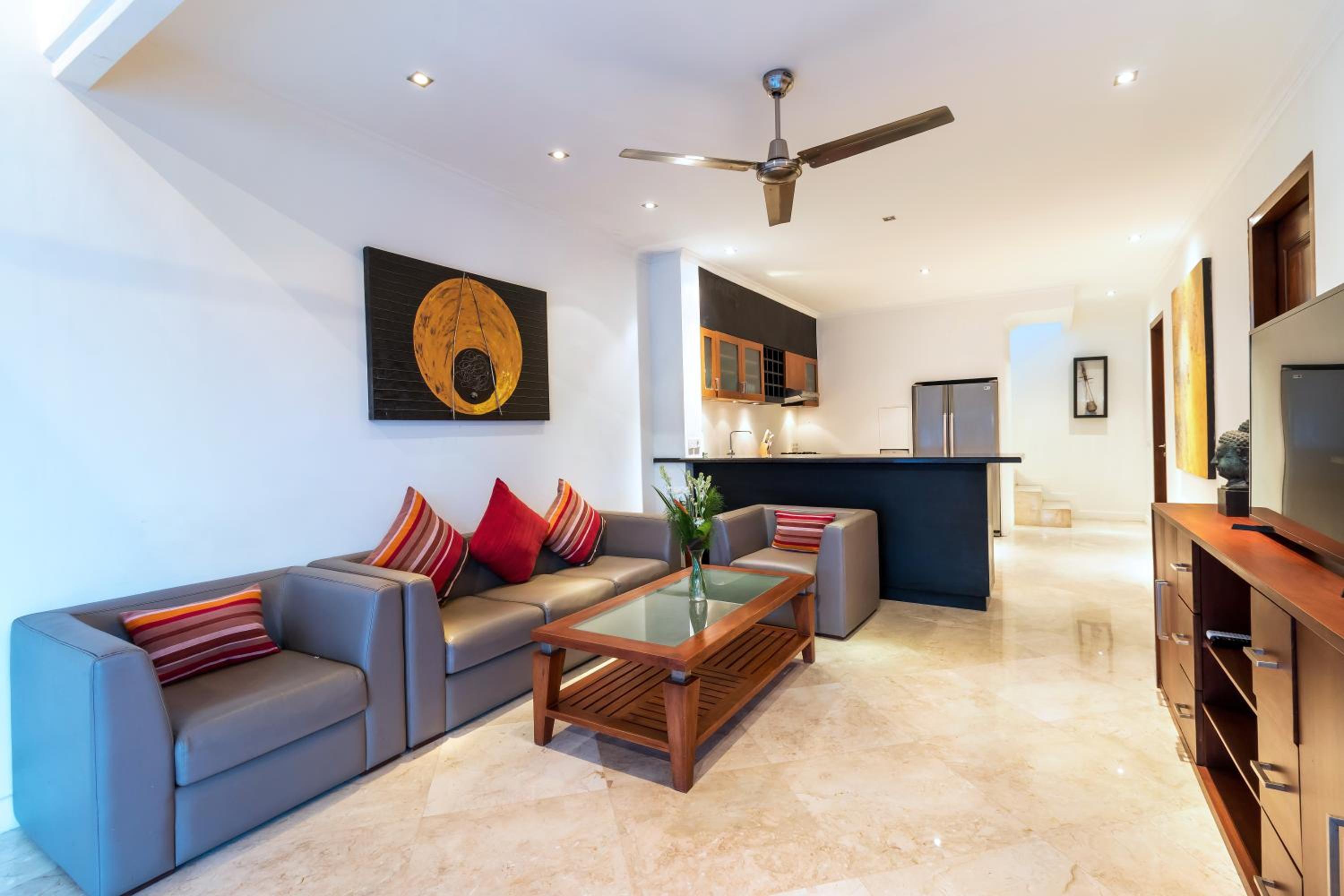 Three-Bedroom Villa - Photo 14