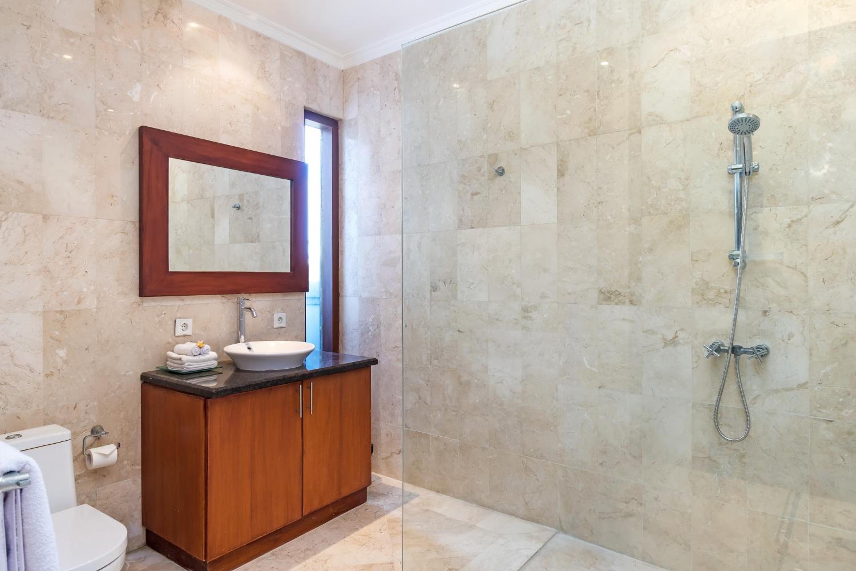 Three-Bedroom Villa - Photo 27