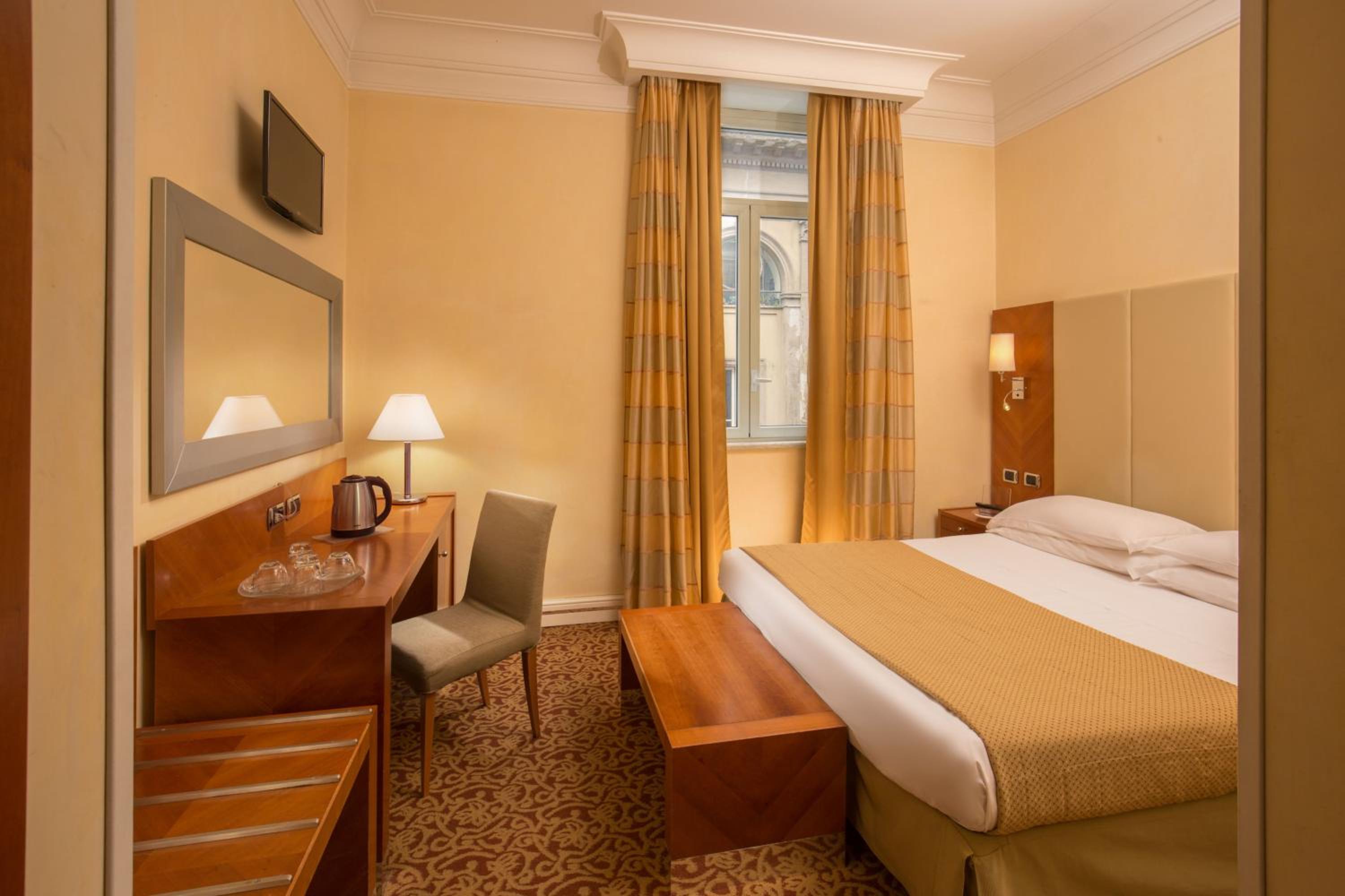 Double or Twin Room photo 2