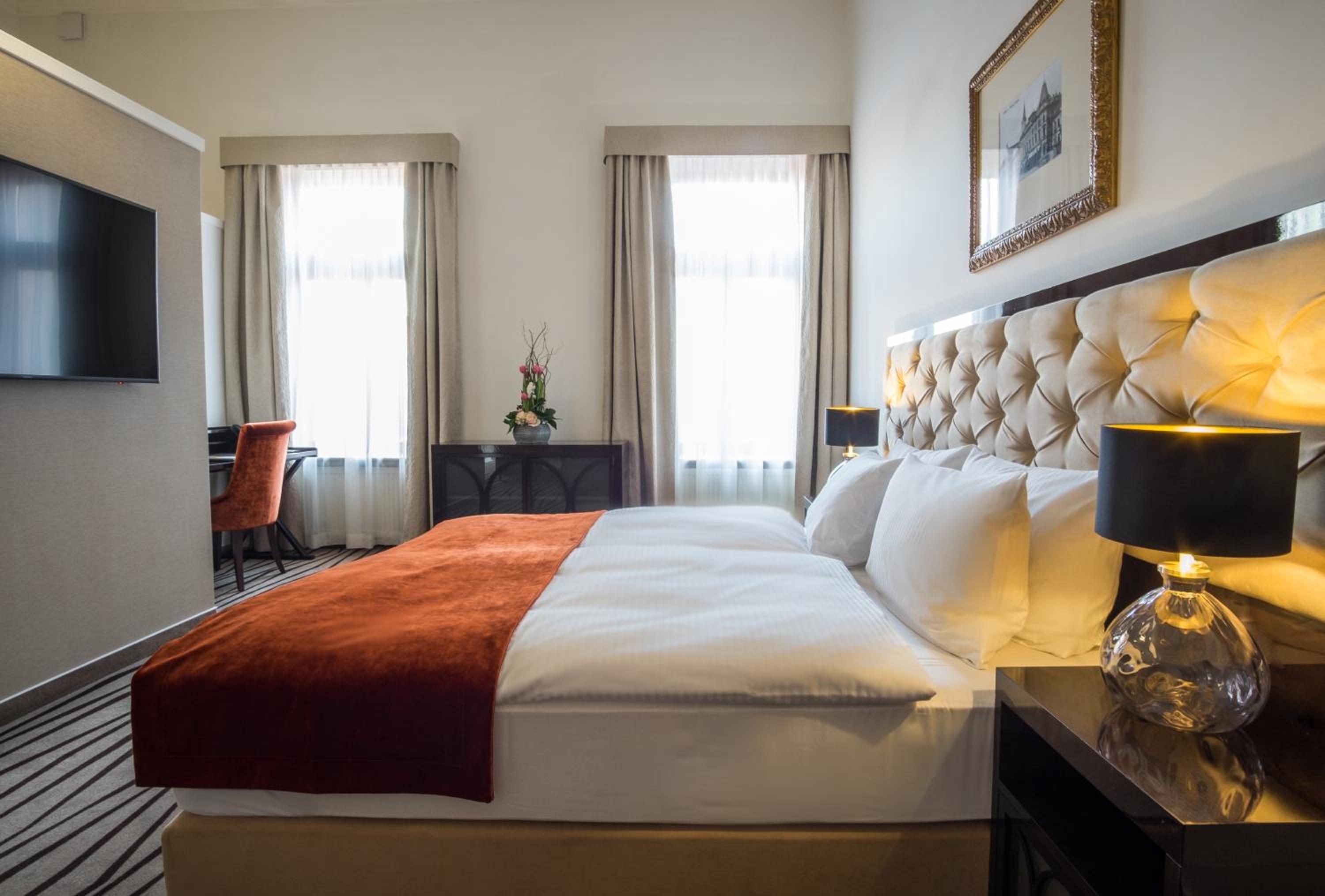 Double Room Atrium - Photo 23