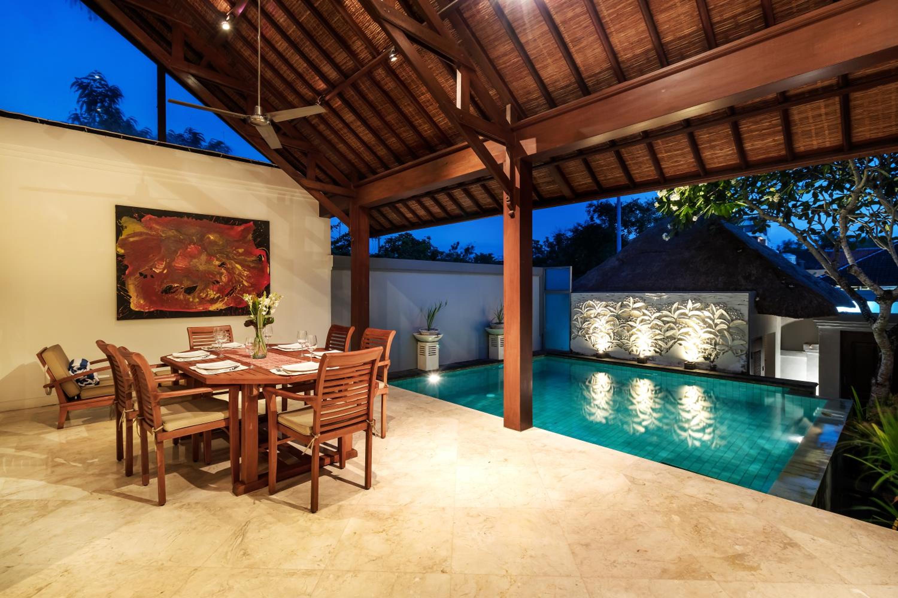 Three-Bedroom Villa - Photo 3