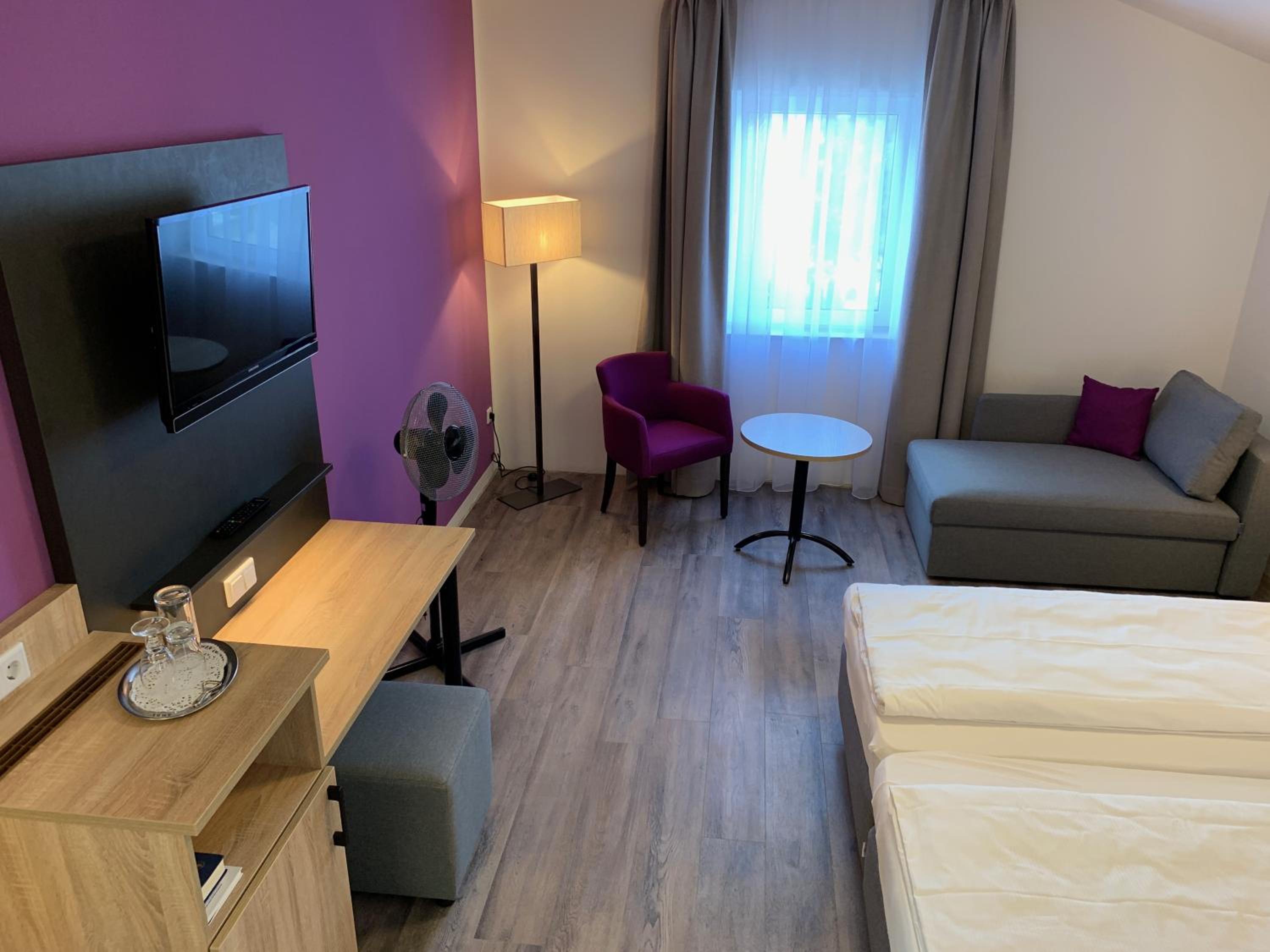 Double Room - Photo 3
