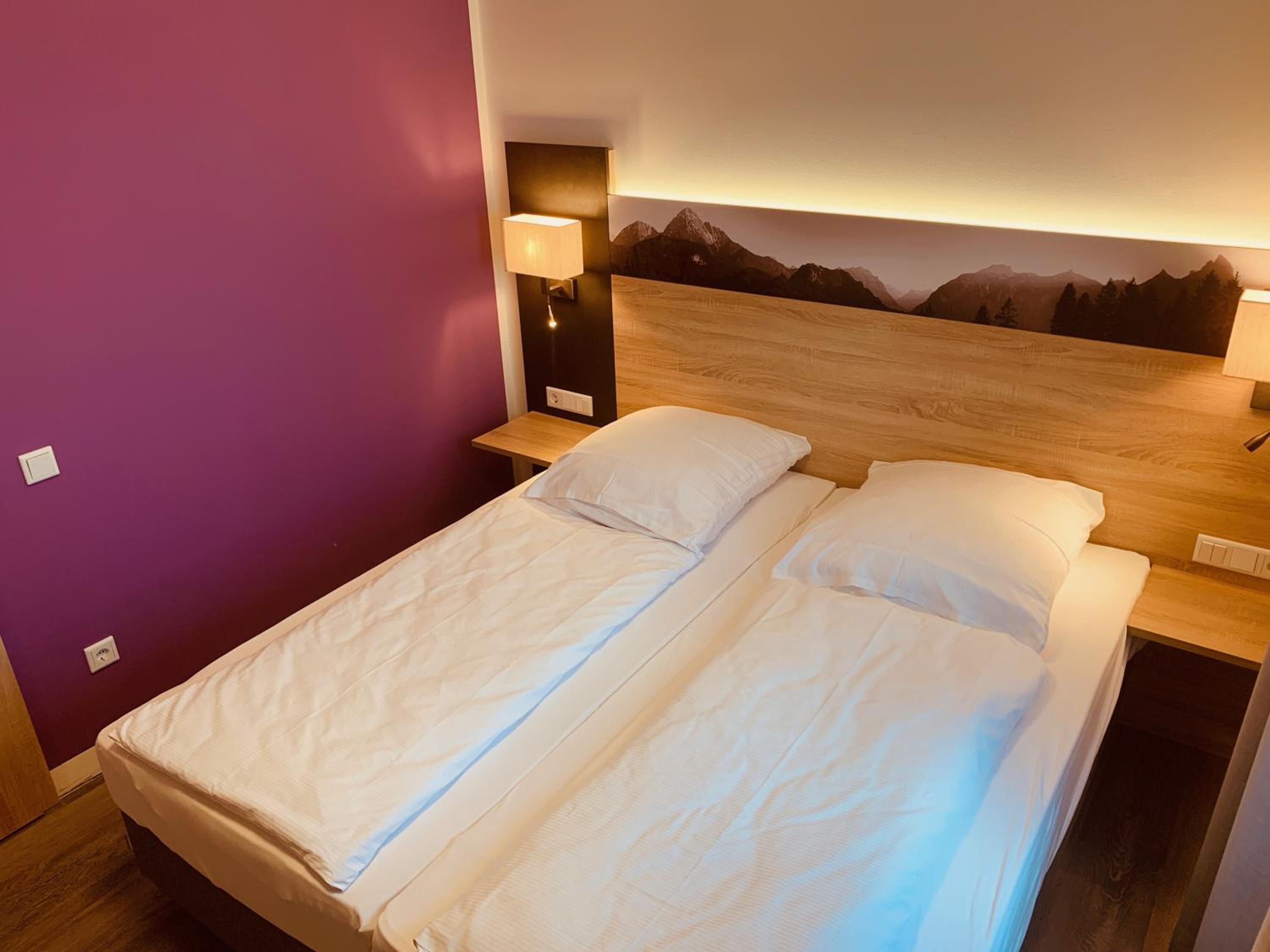 One-Bedroom Suite - Photo 12