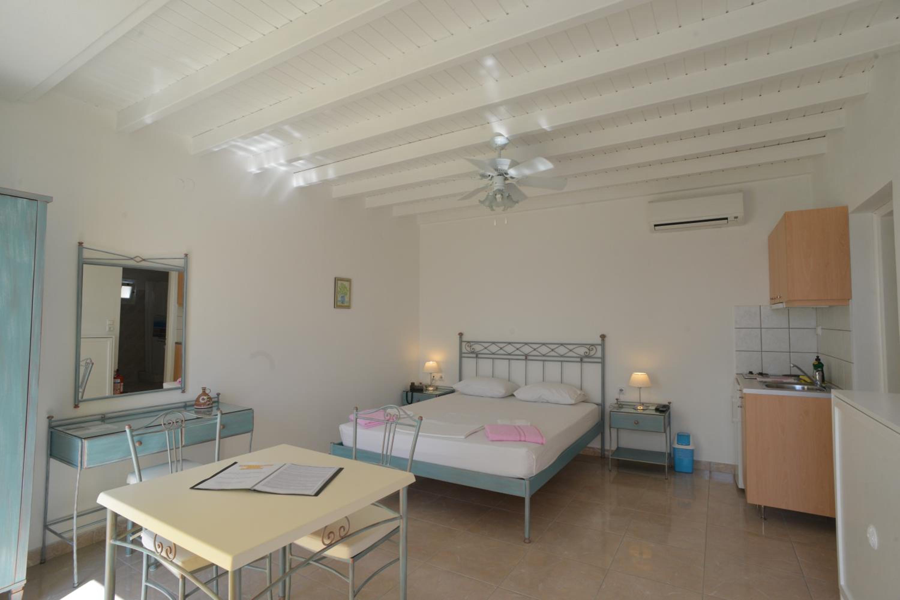 Studio with Sea View photo 1