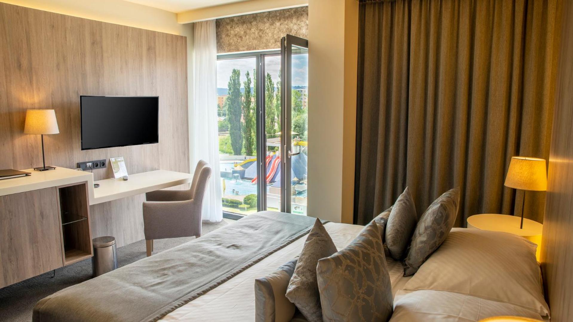 Standard Double Room - Photo 2