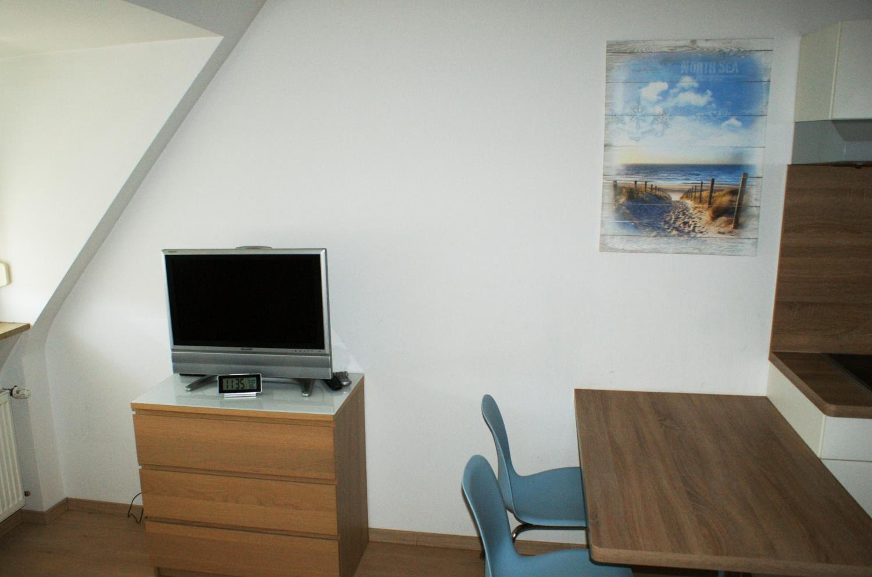 Studio Apartment photo 2