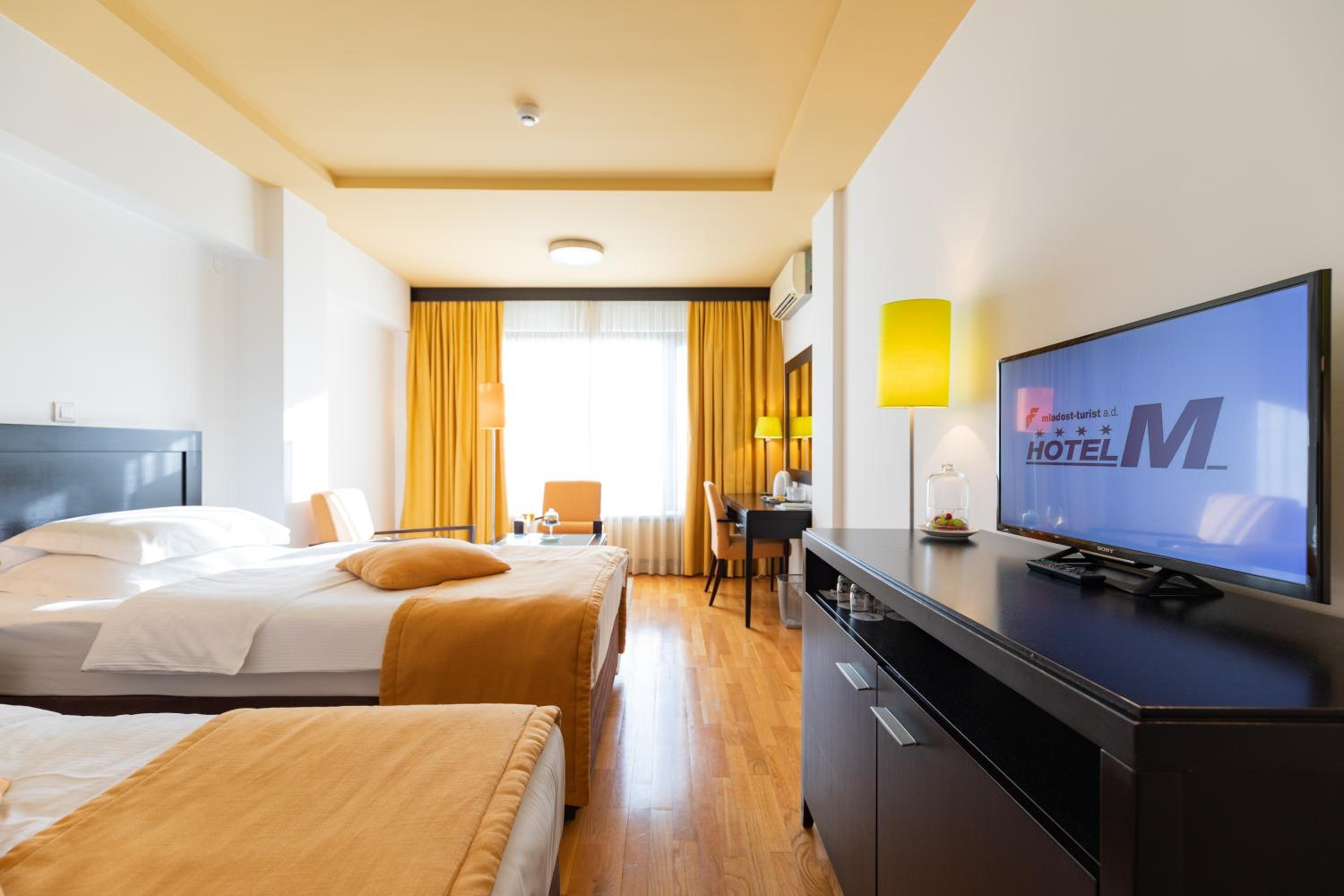 Premium Double Room - Photo 10