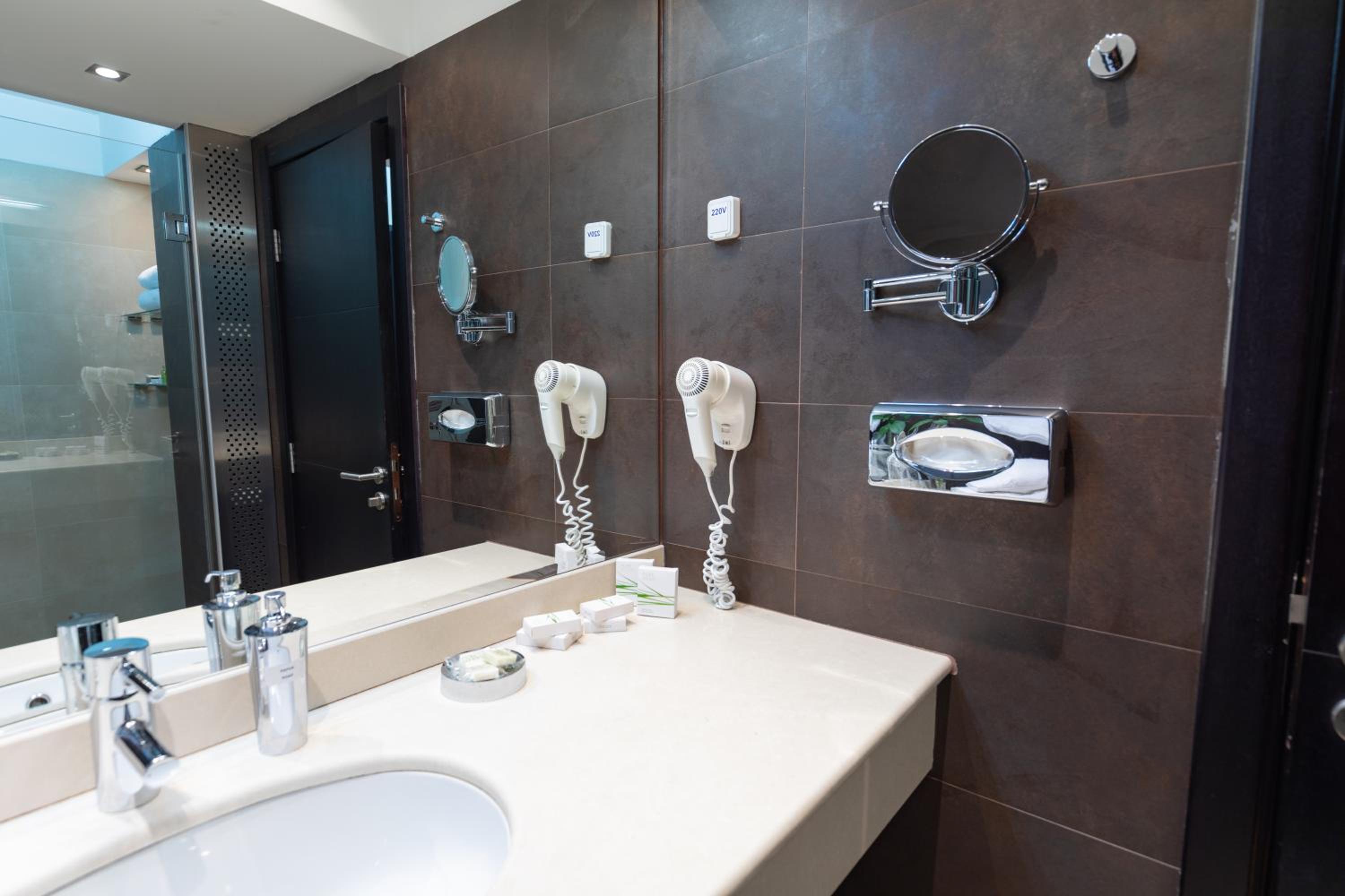 Premium Double Room - Photo 5