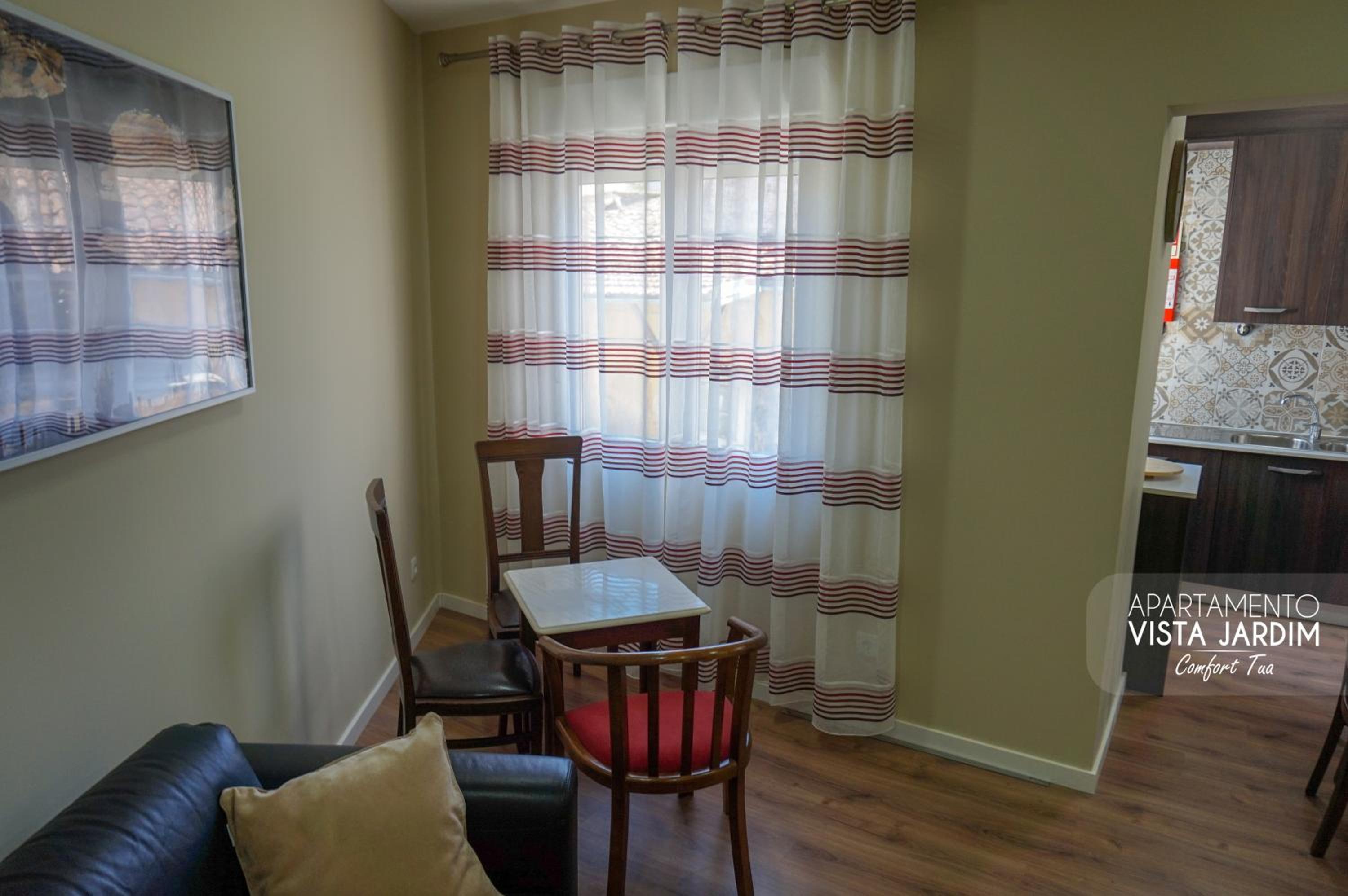 Apartment with Garden View - Photo 15