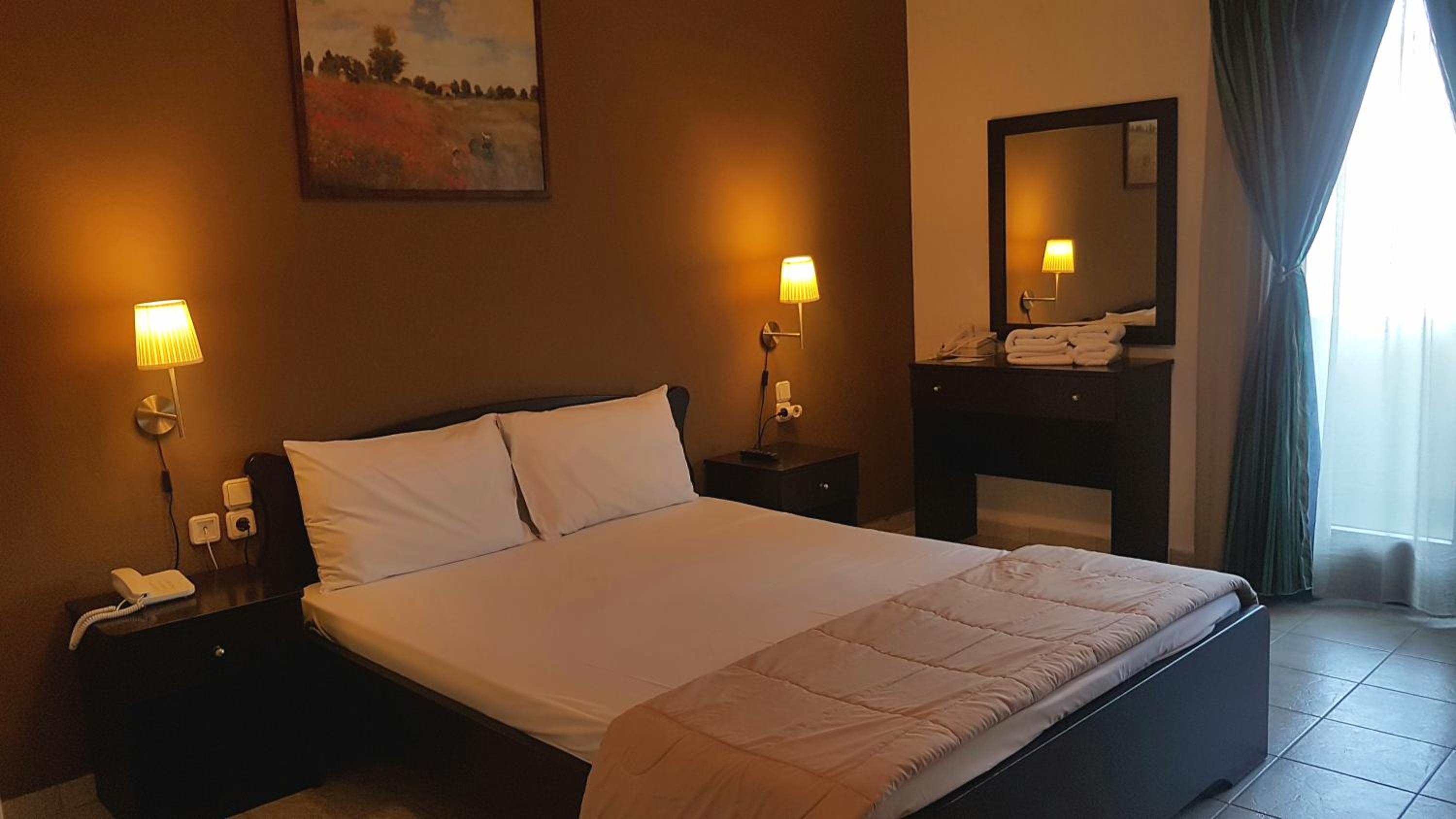 Double or Twin Room with Lake View