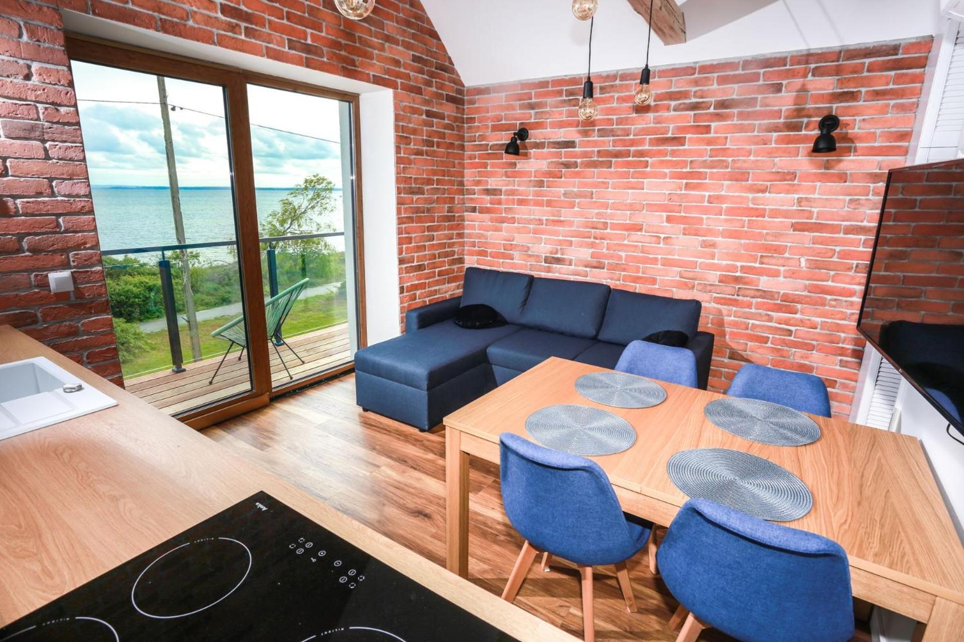 Apartment with Balcony photo 1