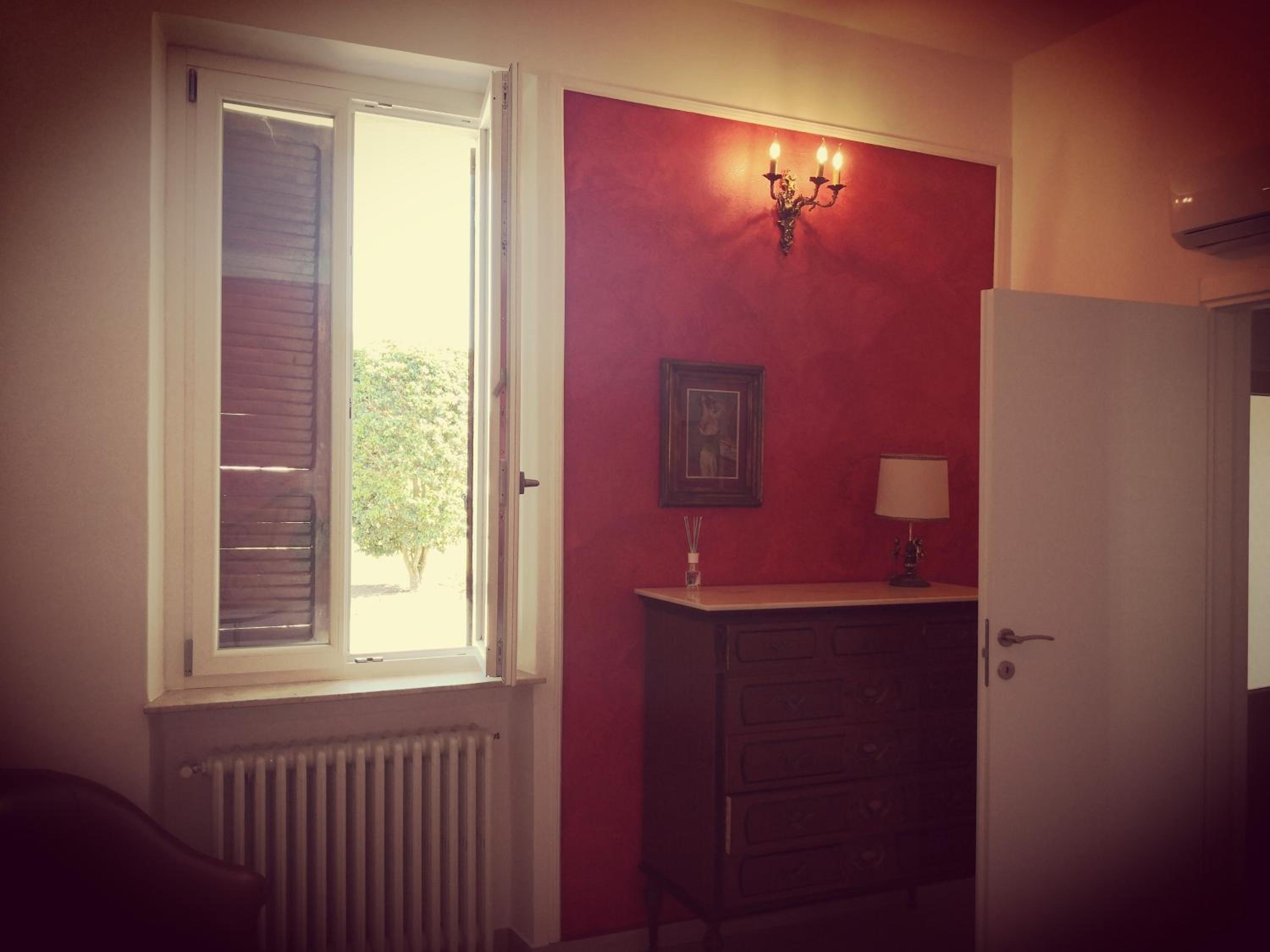 One-Bedroom Apartment - Photo 46