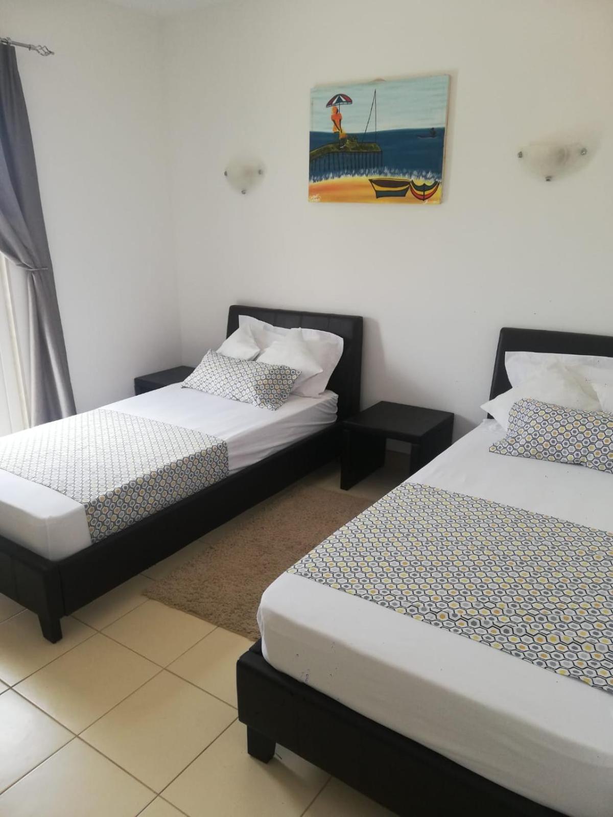 Two-Bedroom Apartment with Pool View photo 2