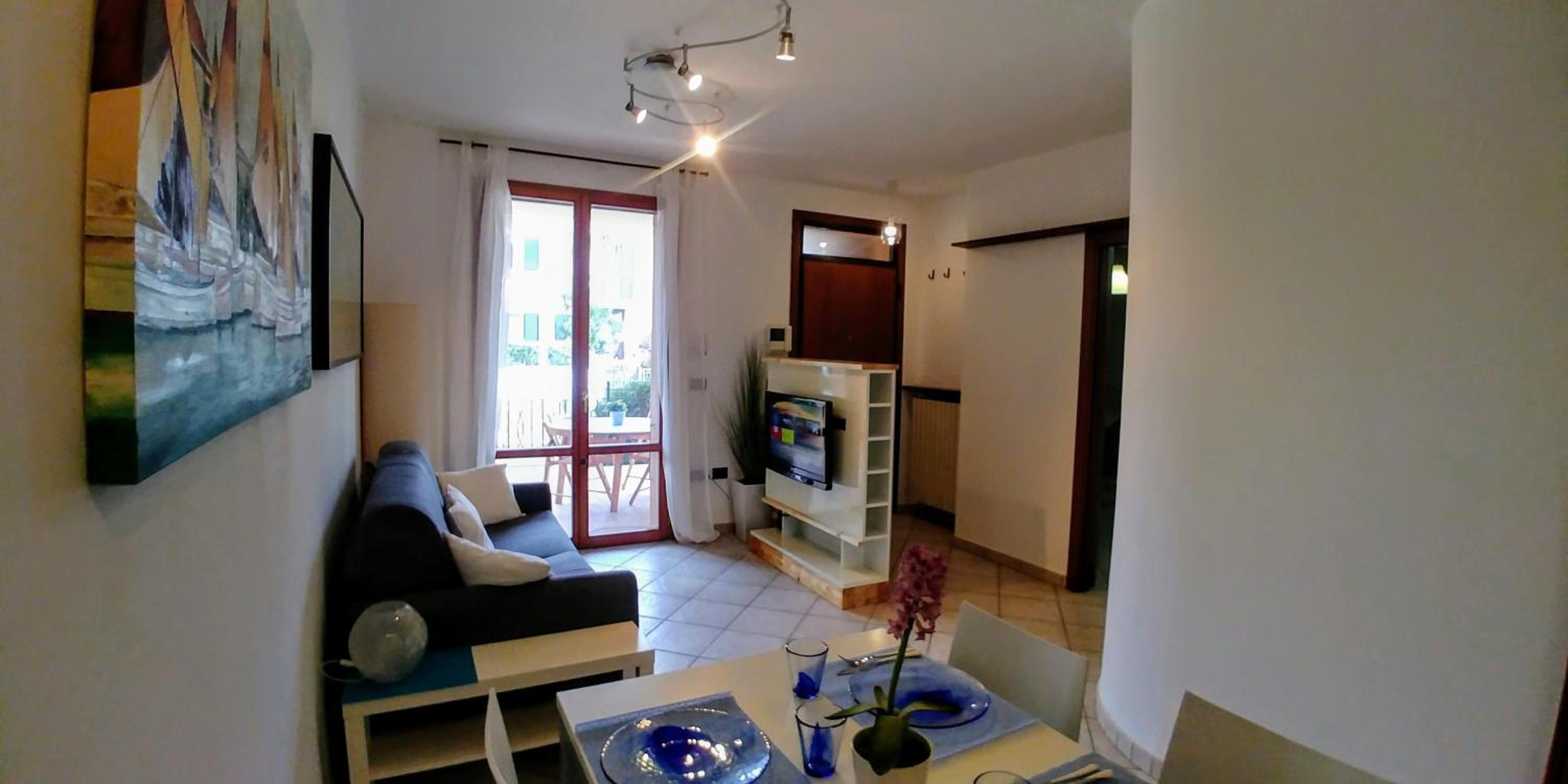 Two-Bedroom House photo 2