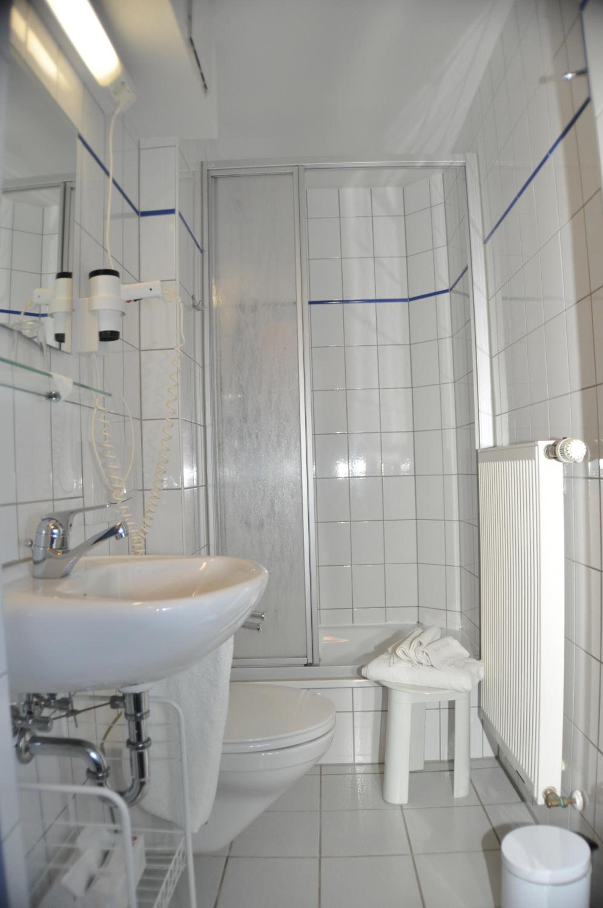 Single Room photo 2