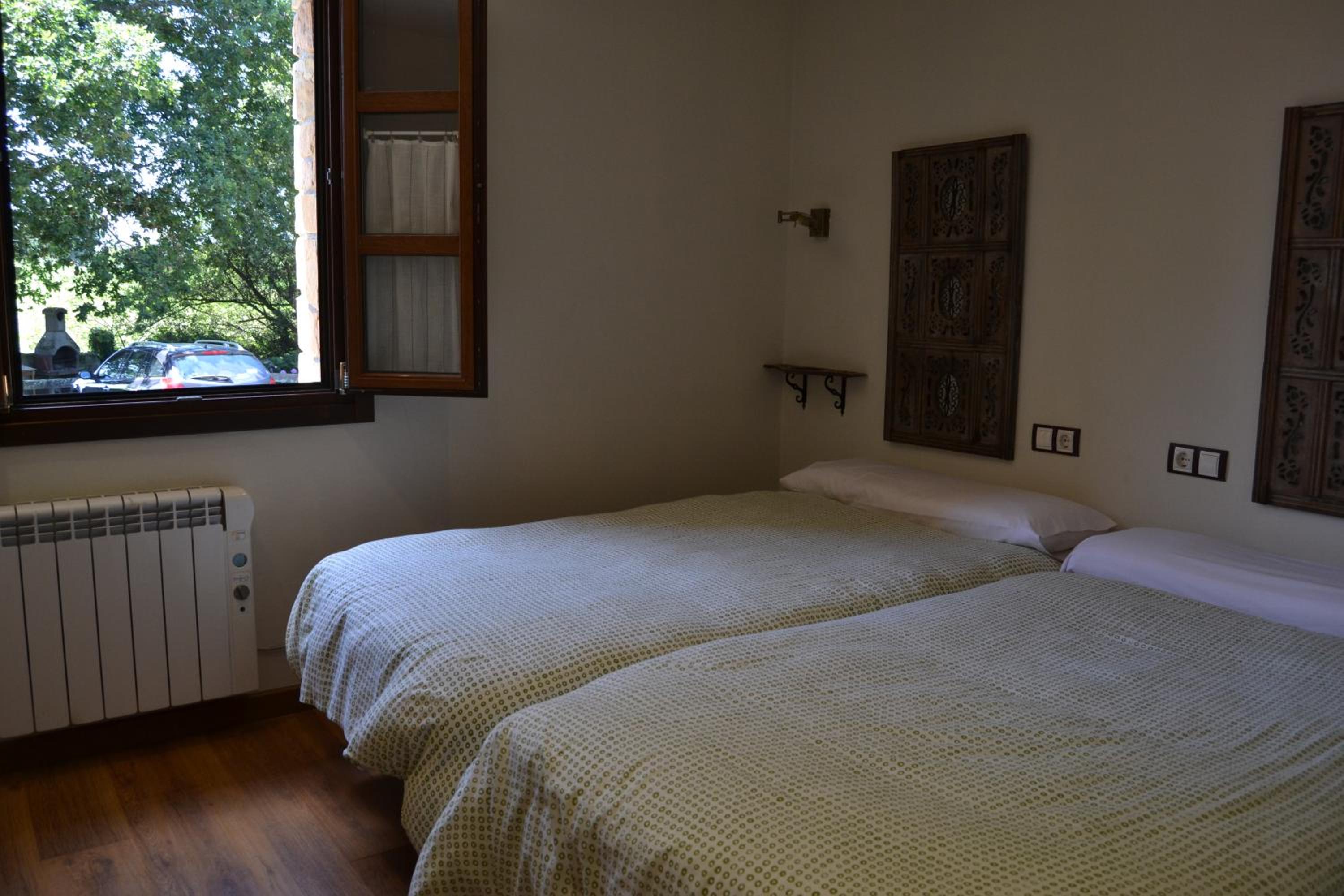 One-Bedroom Apartment with Balcony photo 3