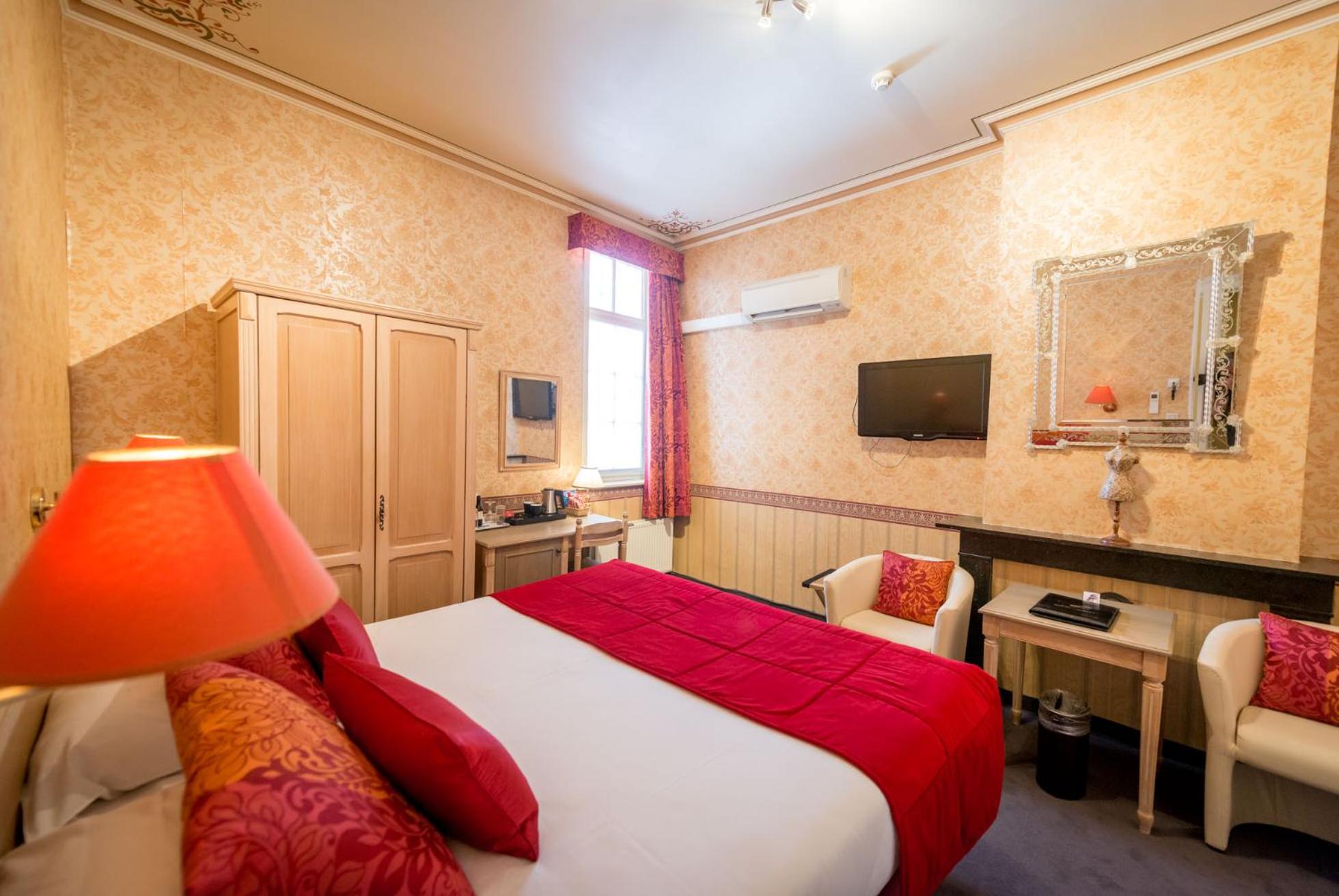 Standard Double Room - Photo 18